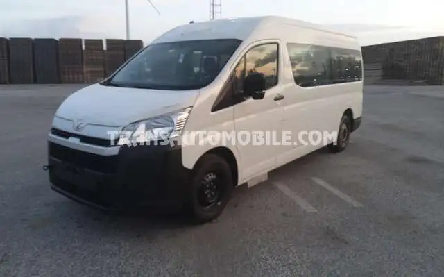 Toyota Hiace HIGH ROOF / TOIT HAUT 2.8L DIESEL base - EXPORT OUT EU TROPICAL VERSION