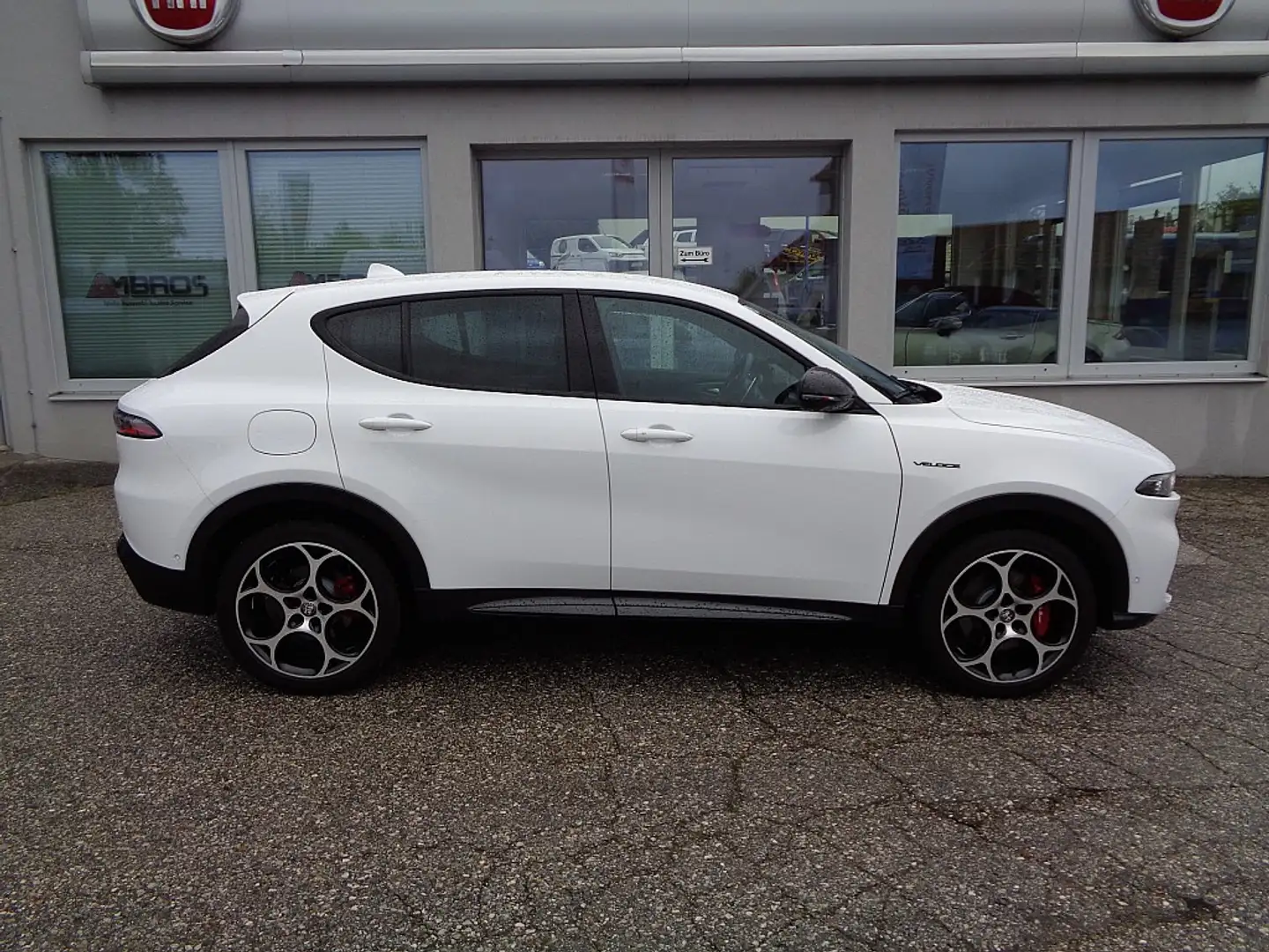 Alfa Romeo Tonale Veloce ALLRAD 1.3 T4 PHEV VGT e-AWD Weiß - 2