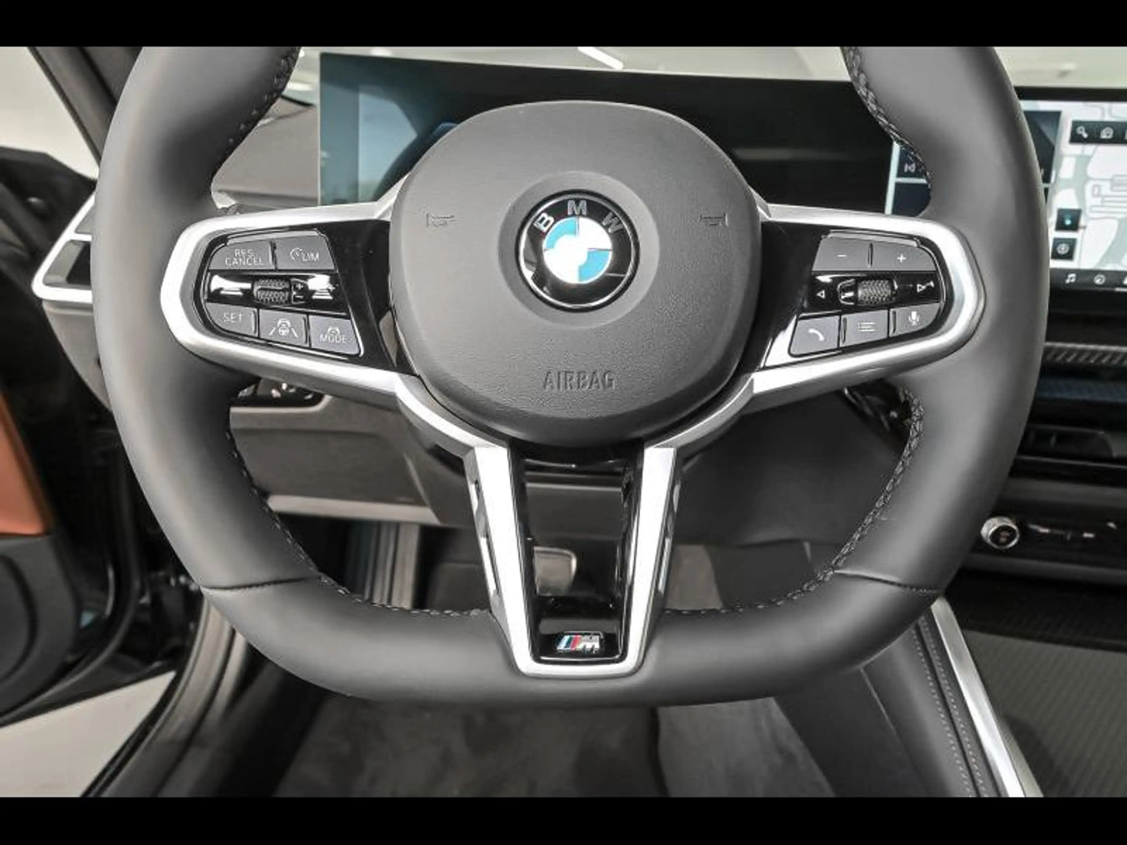 BMW i4 eDrive40 - M PACK SPORT PRO Beschikbaar einde Nove — photo 9