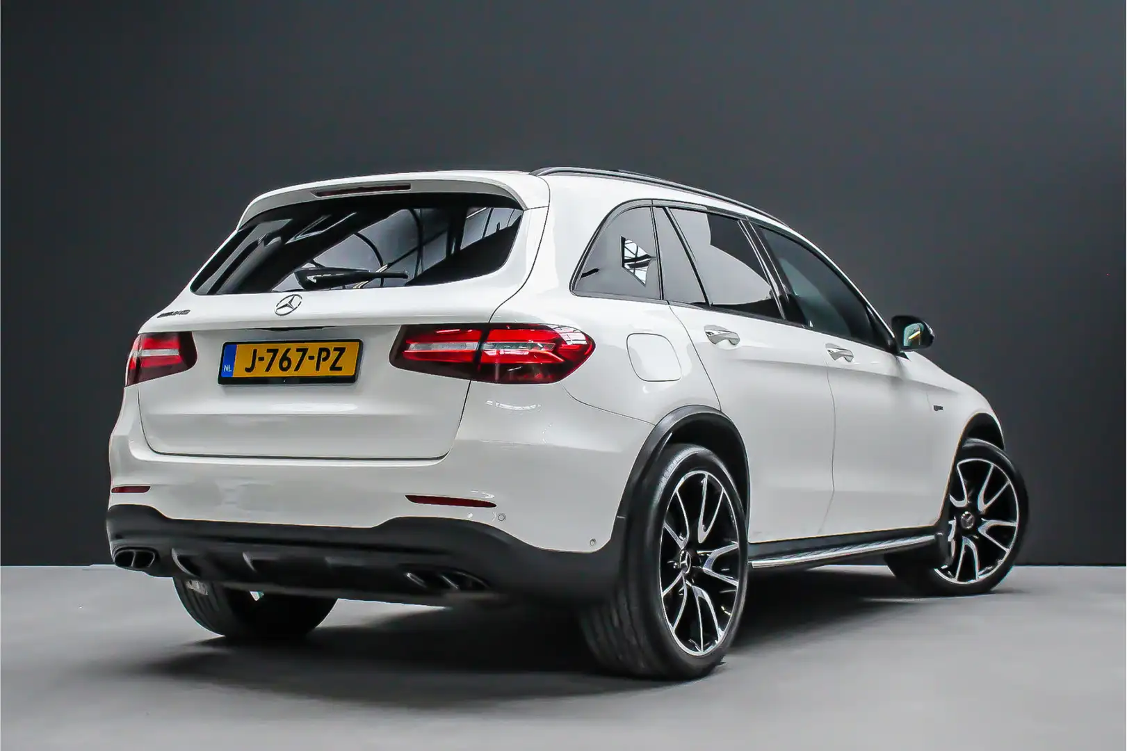 Mercedes-Benz GLC 43 AMG 4MATIC 368pk |BTW|Burmester|panoramadak|carbon|hea White - 2