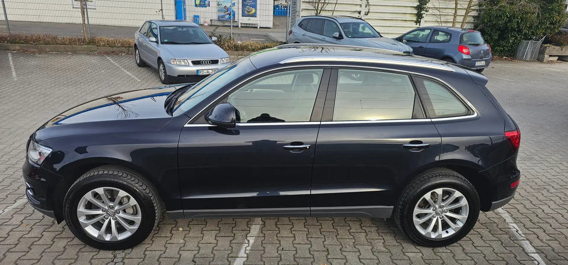 Audi Q5 3.0*V6*TDI*Quattro*S-tronic*Tempo*Xenon*PDC*Leder* Bleu - 2