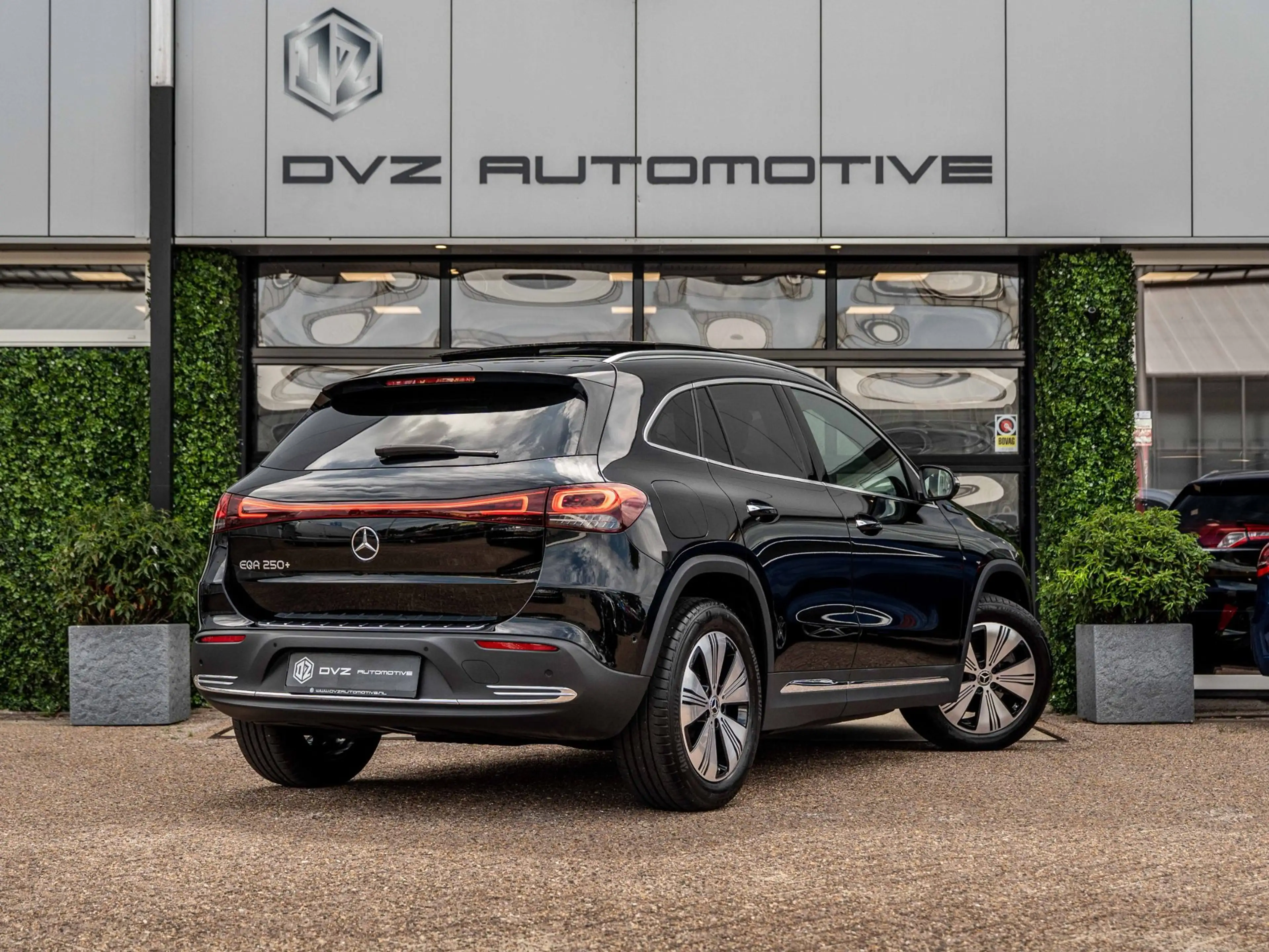 Mercedes-Benz EQA 250 250+ Luxury Line 71 kWh | SOH 97,7% | DC-Laden | W — photo 4