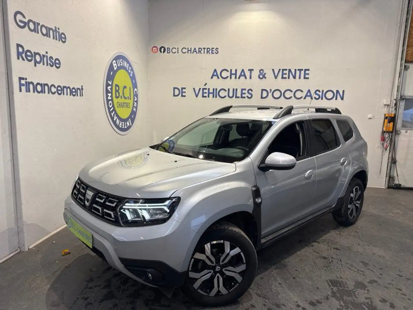 Dacia Duster 1.0 ECO-G 100CH PRESTIGE + 4X2 Gris - 1