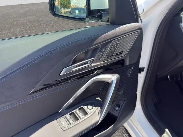 BMW X1 view 9