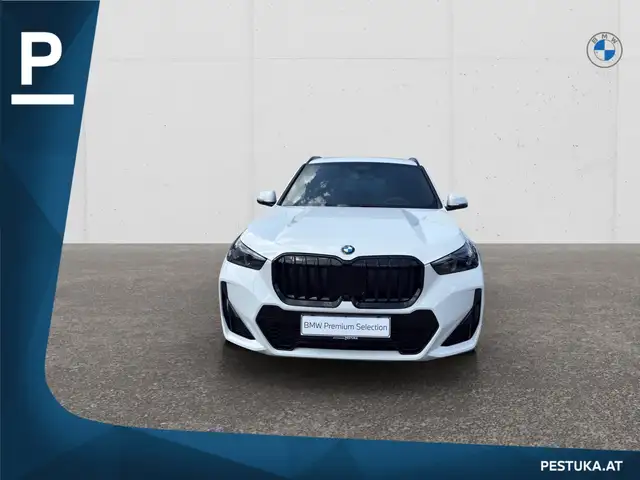 BMW X1 view 2