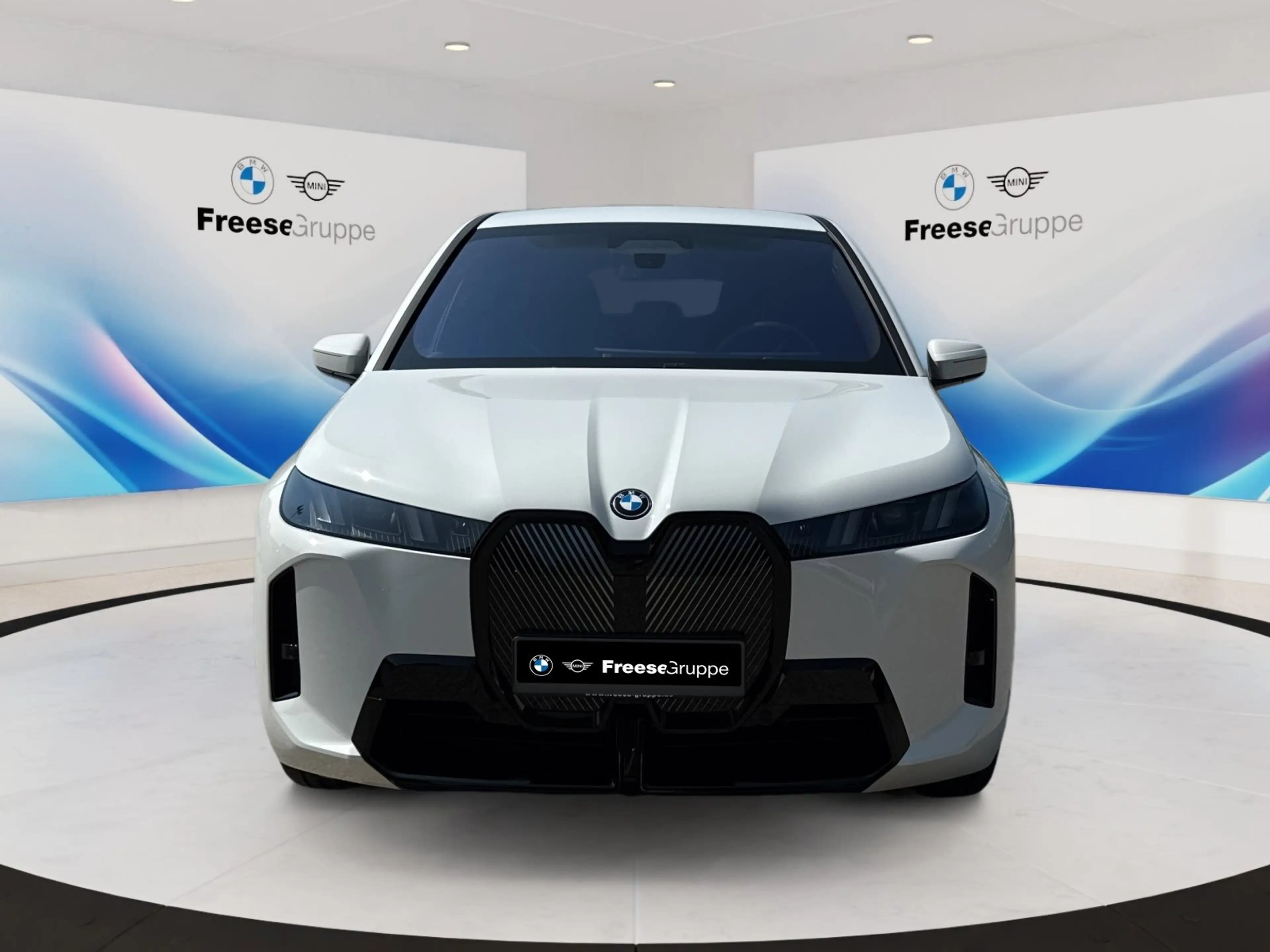 BMW iX xDrive45 0.25% UVP: 99.320€ — photo 2
