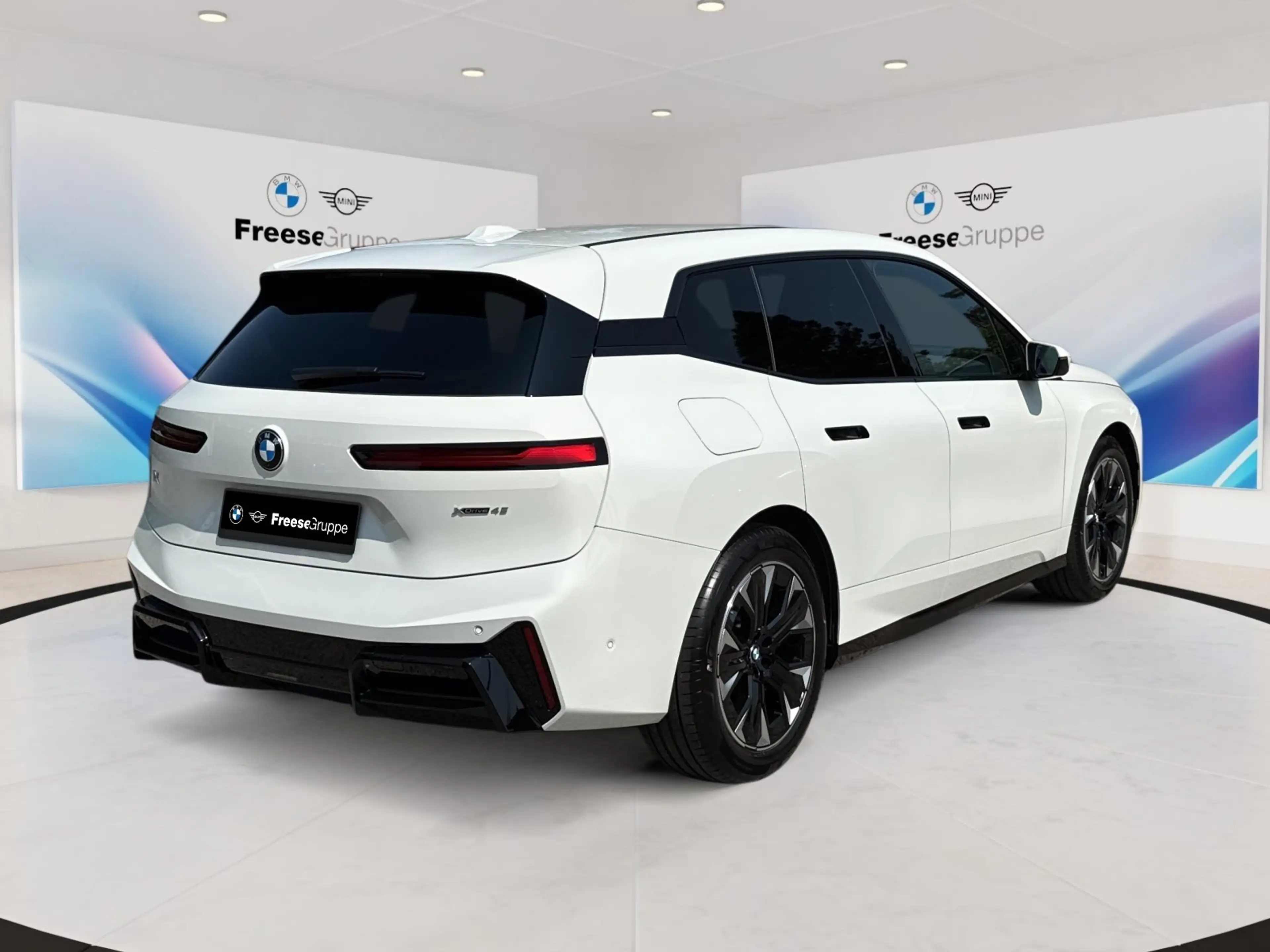 BMW iX xDrive45 0.25% UVP: 99.320€ — photo 6