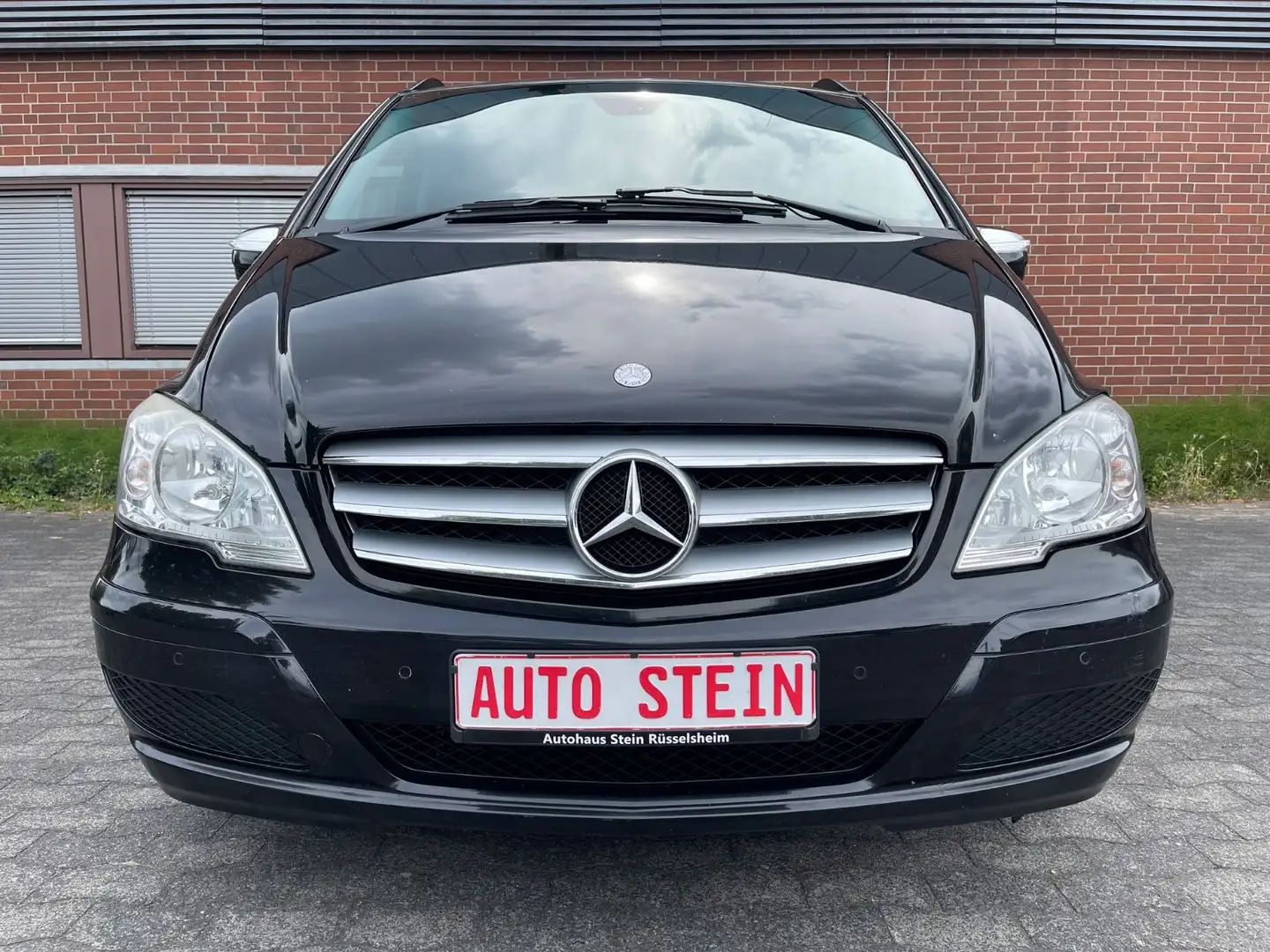 Mercedes-Benz Viano 2.2 CDI Trend Edition lang *AUTOM*6.STZ* Zwart - 2