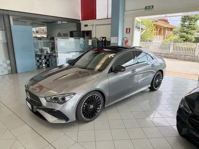 Mercedes-Benz CLA 180
