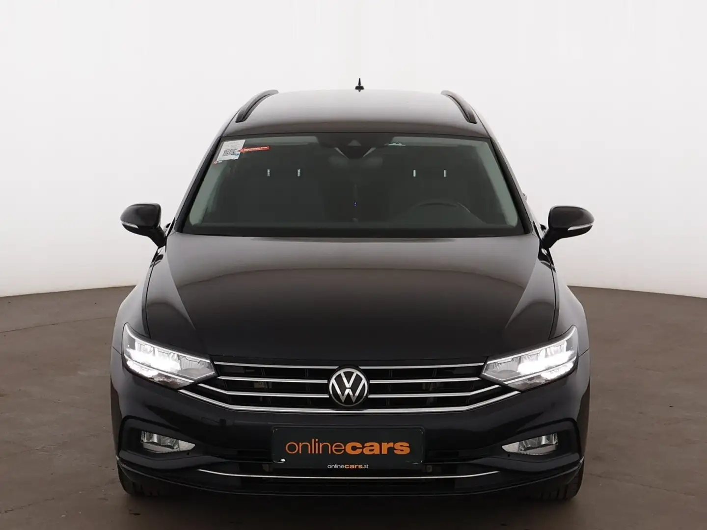 Volkswagen Passat Variant 2.0 TDI Business LED RADAR NAVI Schwarz - 2