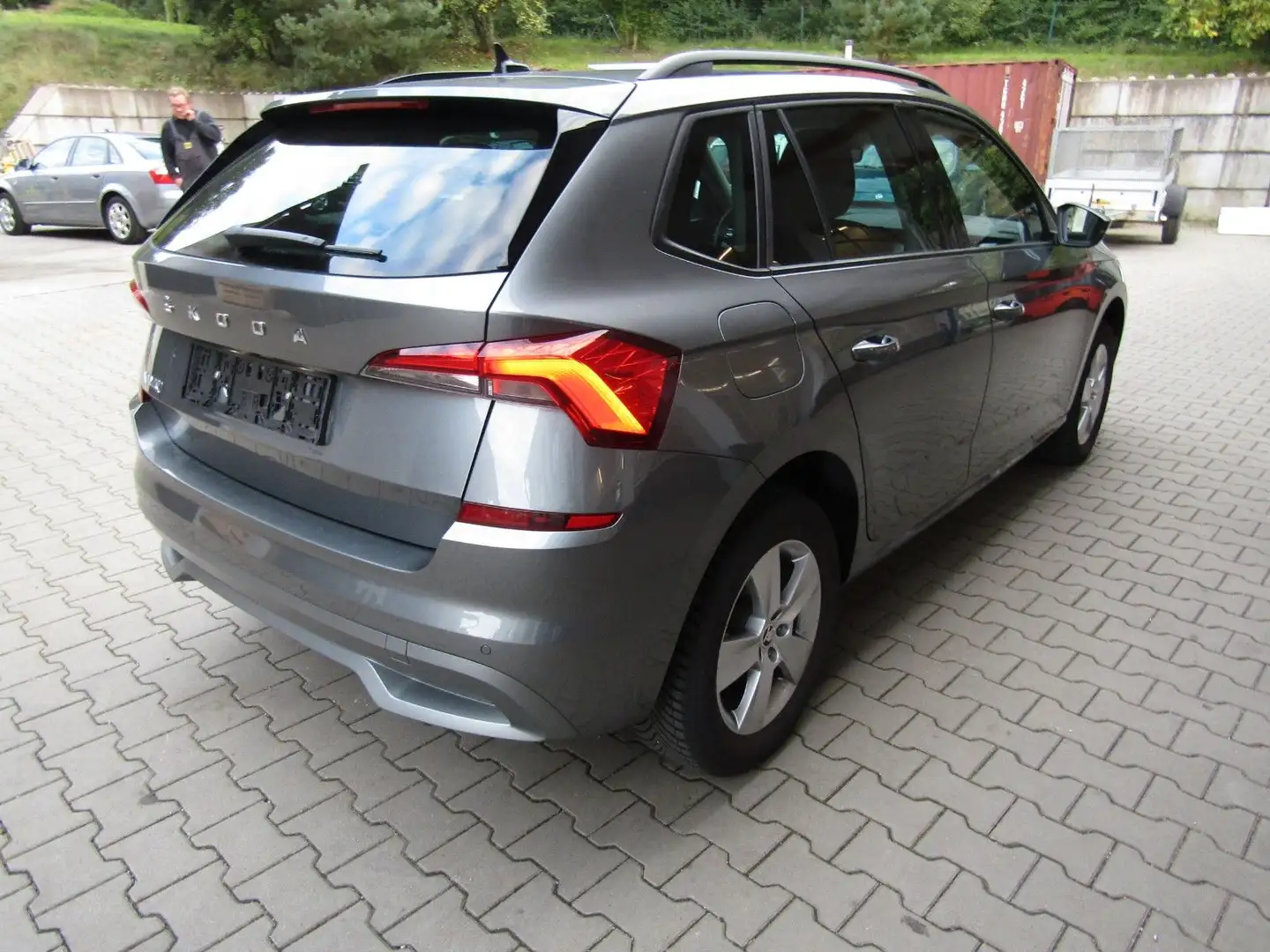Skoda Kamiq DSG Ambition Kamera LED DAB GRA SHZ Grau - 2