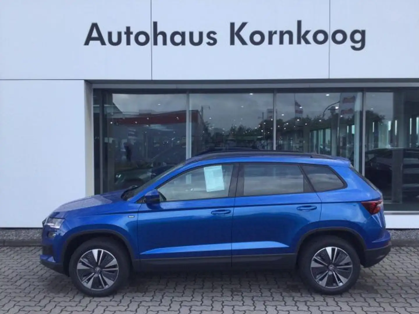 Skoda Karoq 1.5 TSI ACT DSG Selection "DRIVE" LED NAVI A Blau - 1
