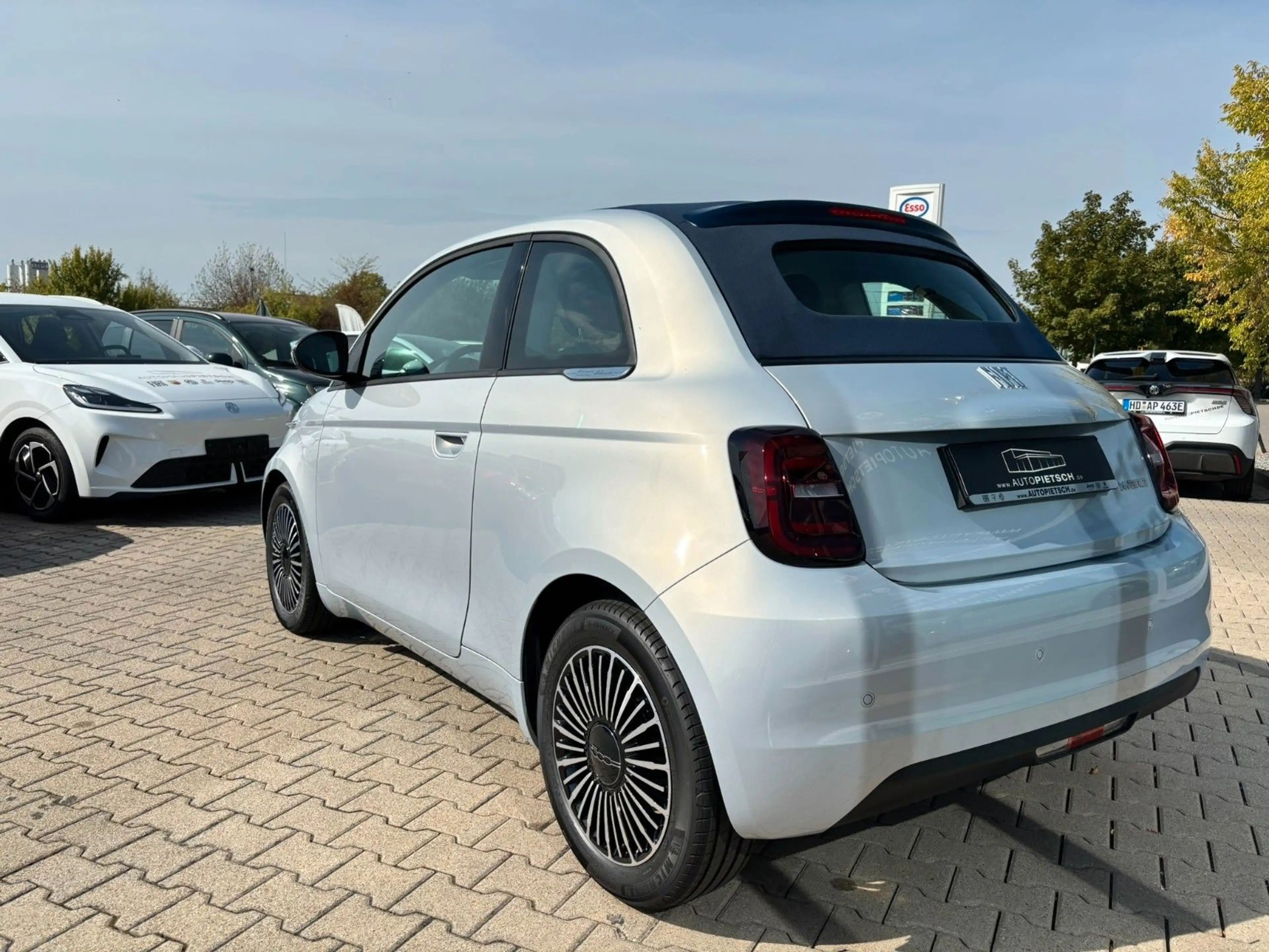 Fiat 500 Hybrid*Icon*Cabrio — photo 6