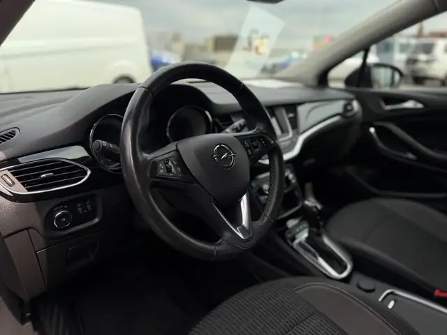 Opel Astra view 10