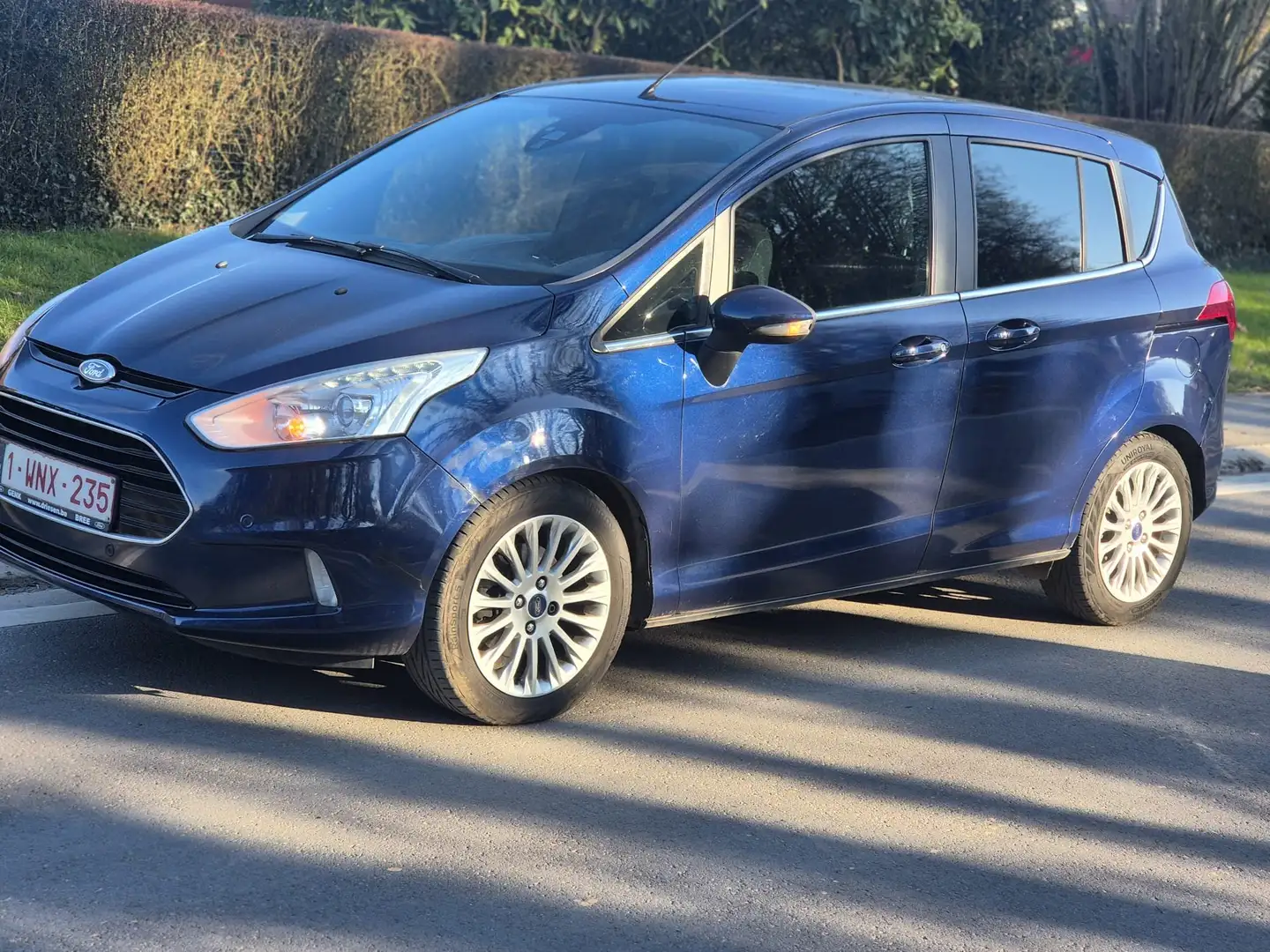 Ford B-Max B-Max+1.6+TDCi+Titanium Bleu - 2