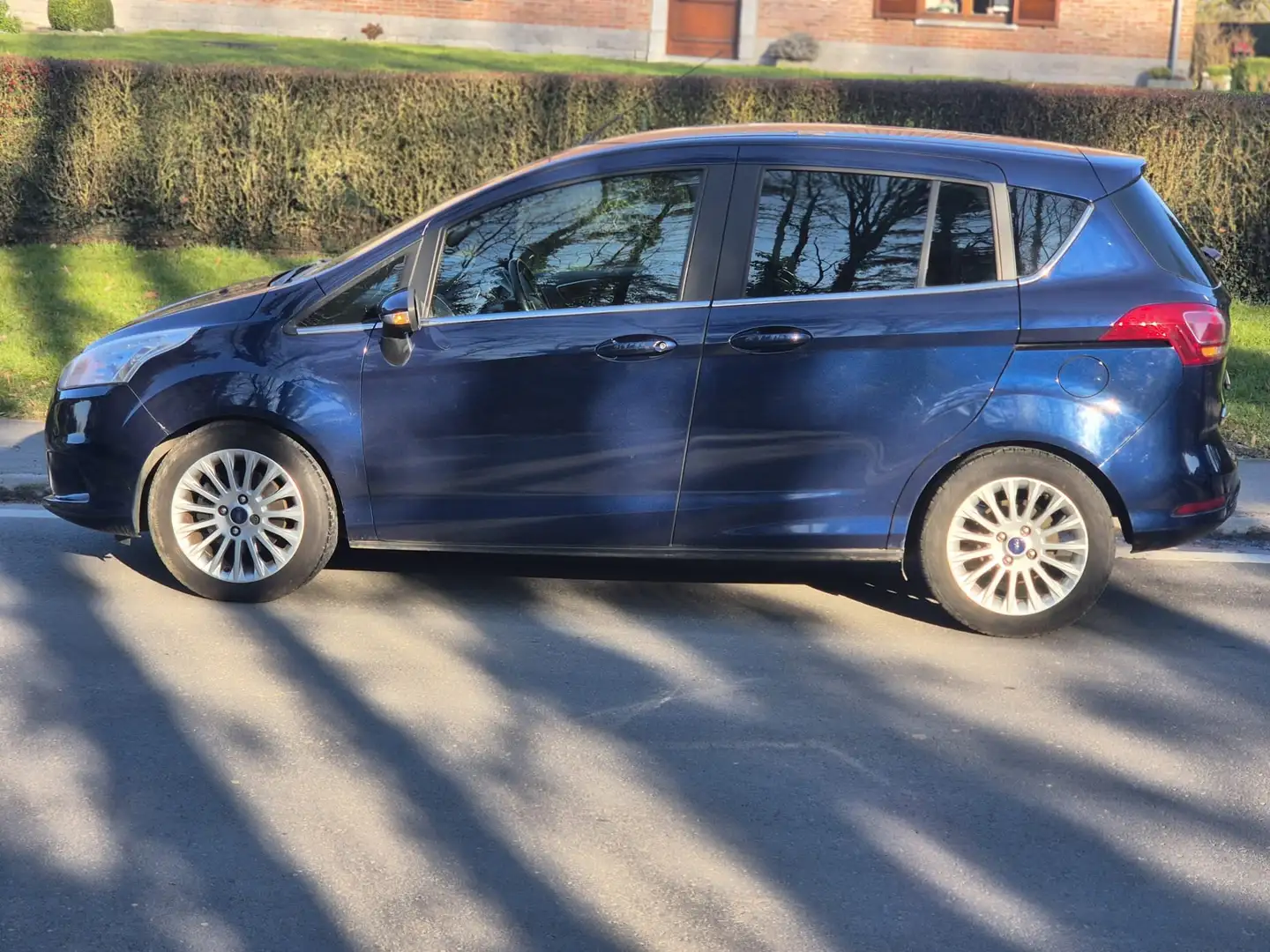 Ford B-Max B-Max+1.6+TDCi+Titanium Bleu - 1