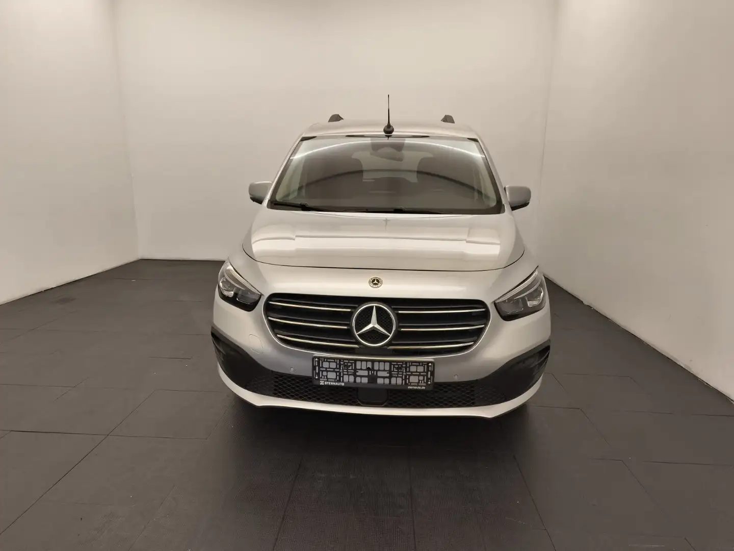 Mercedes-Benz T 180 Progr. Navi Klima LED Kamera  Progressive Silber - 2