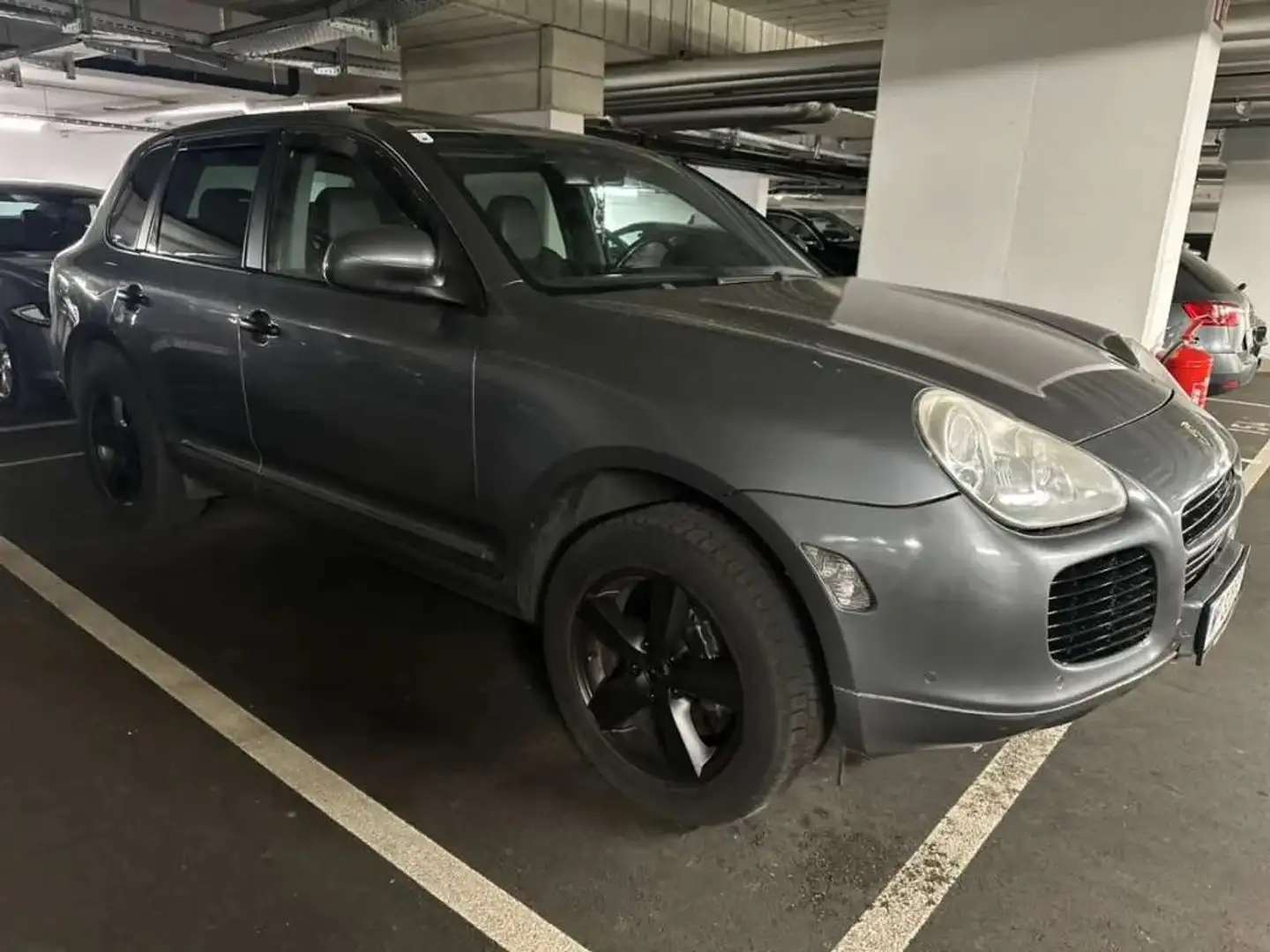 Porsche Cayenne Cayenne 3,2 Tiptronic Grau - 2