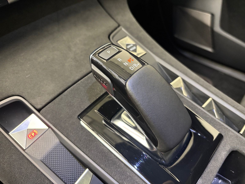 DS Automobiles DS 7 Crossback 1.6 PHEV PERFORMANCE LINE GPS 360Camera Panodak Dig.Airco — photo 14
