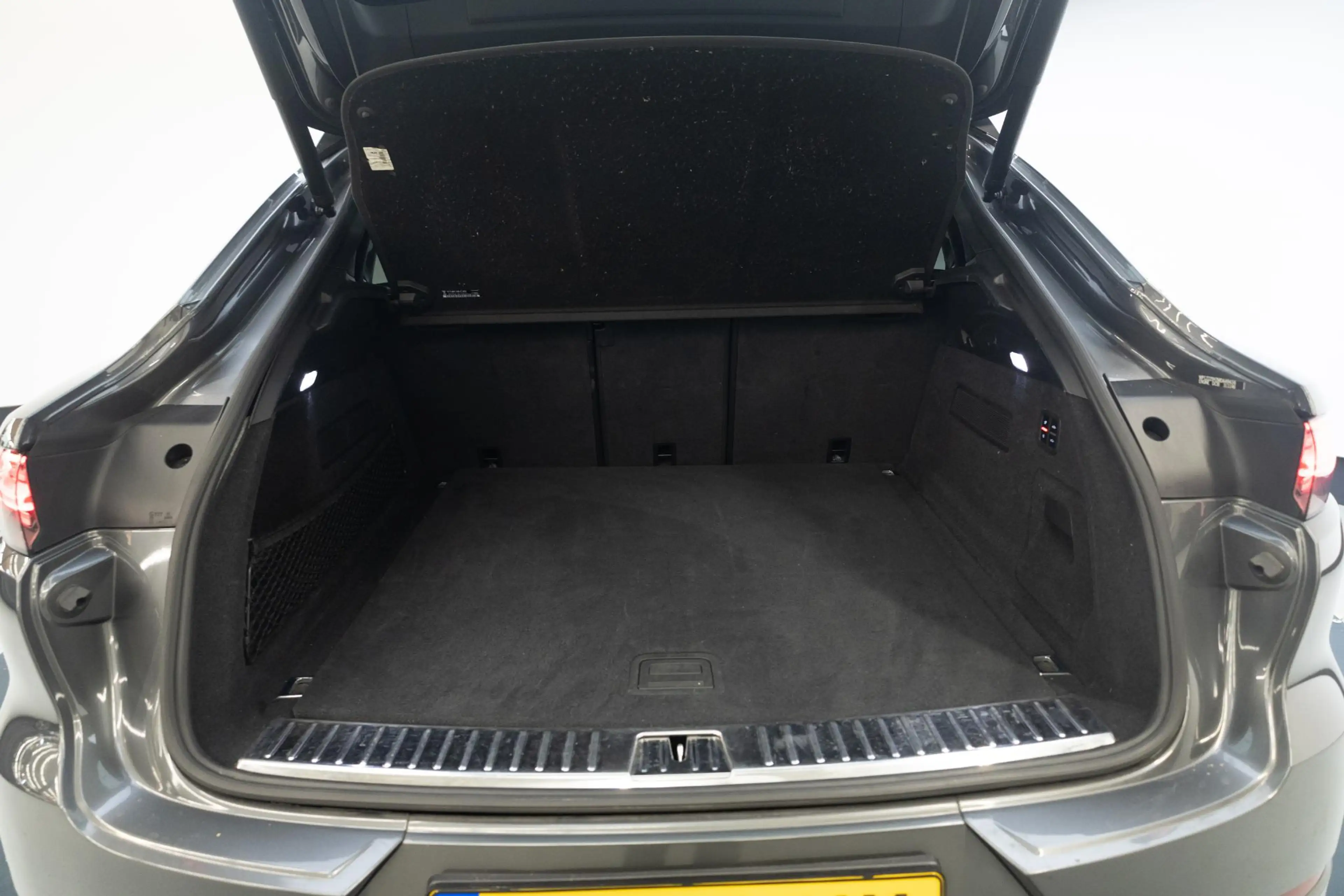 Porsche Cayenne Coupé 3.0 E-Hybrid | SOH 87.4 | Rijdt alleen op be — photo 28