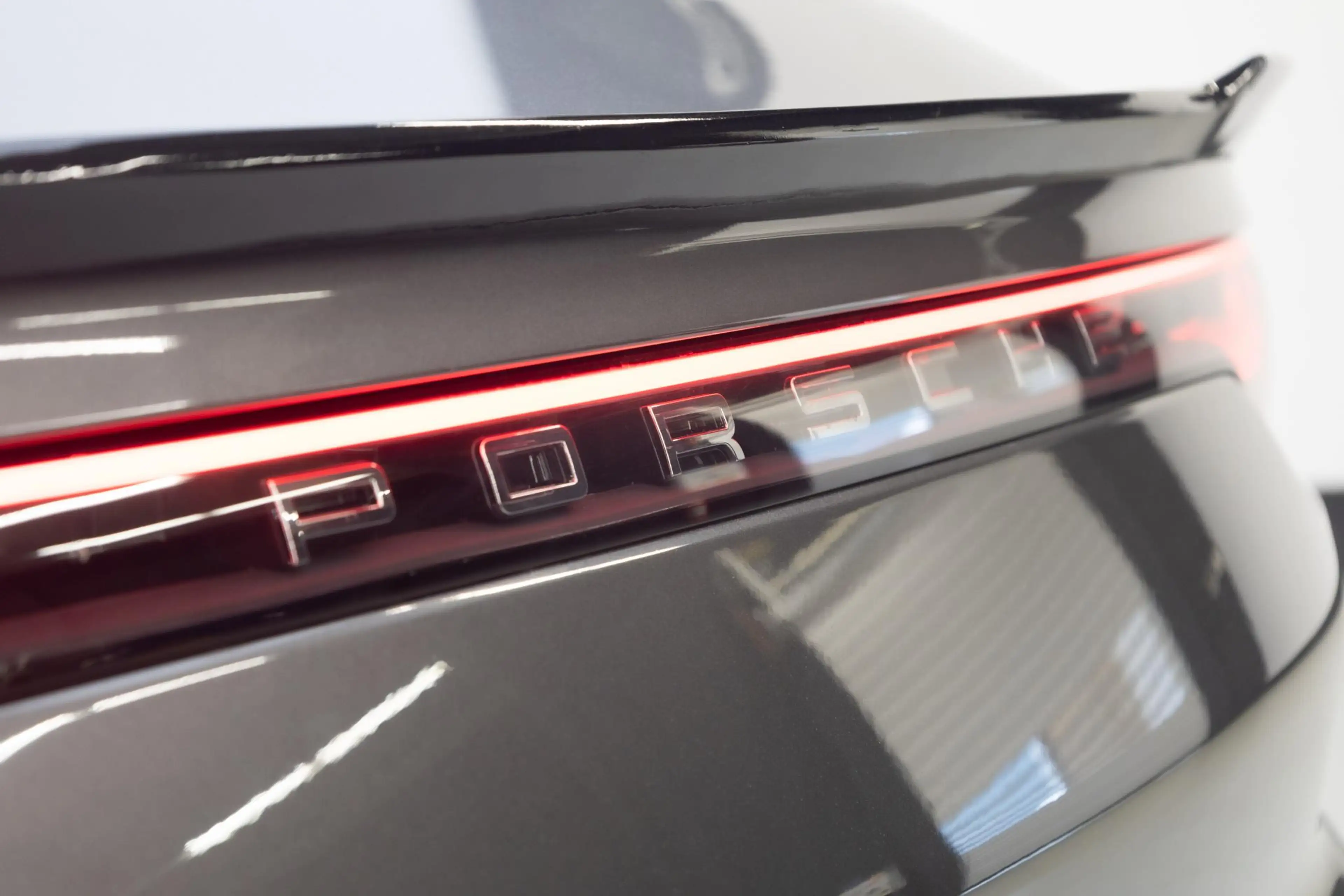 Porsche Cayenne Coupé 3.0 E-Hybrid | SOH 87.4 | Rijdt alleen op be — photo 3