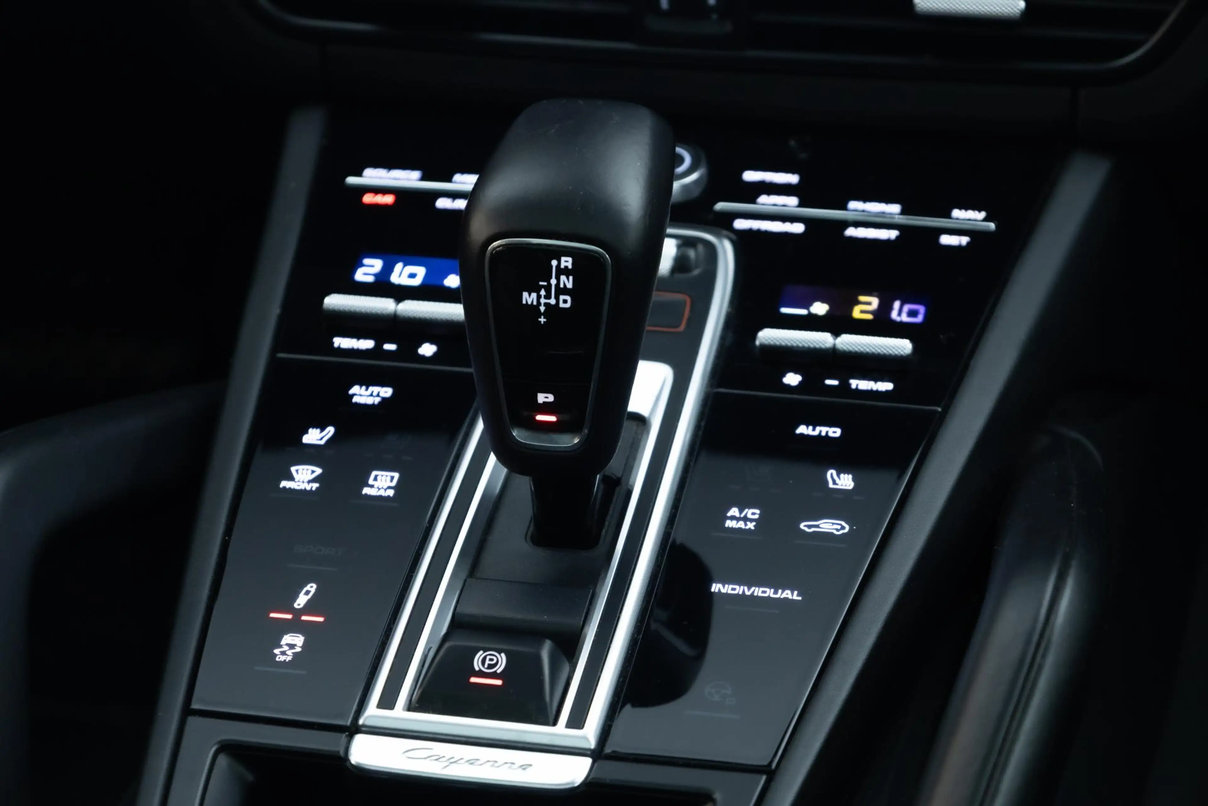 Porsche Cayenne Coupé 3.0 E-Hybrid | SOH 87.4 | Rijdt alleen op be — photo 10