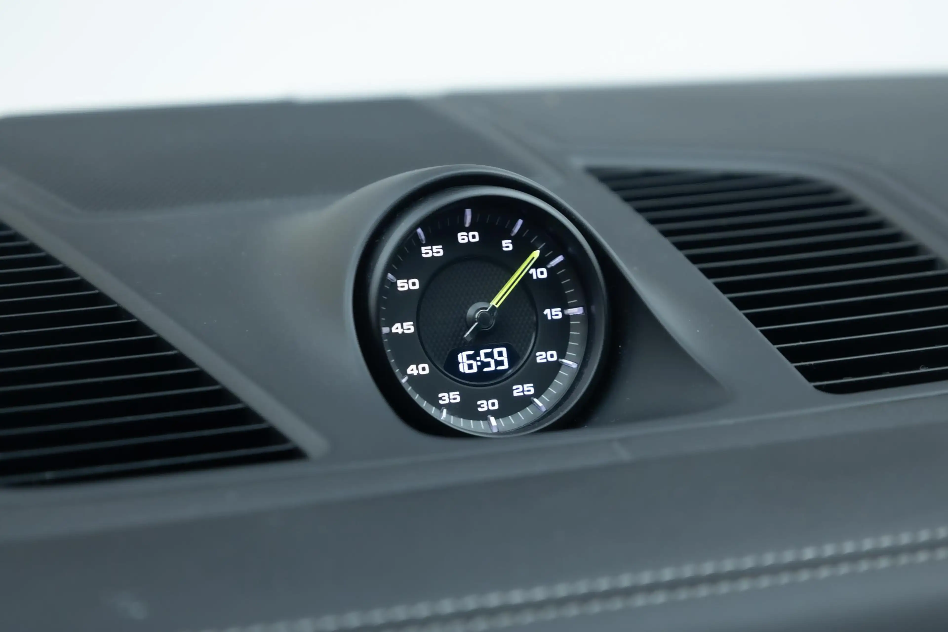 Porsche Cayenne Coupé 3.0 E-Hybrid | SOH 87.4 | Rijdt alleen op be — photo 19