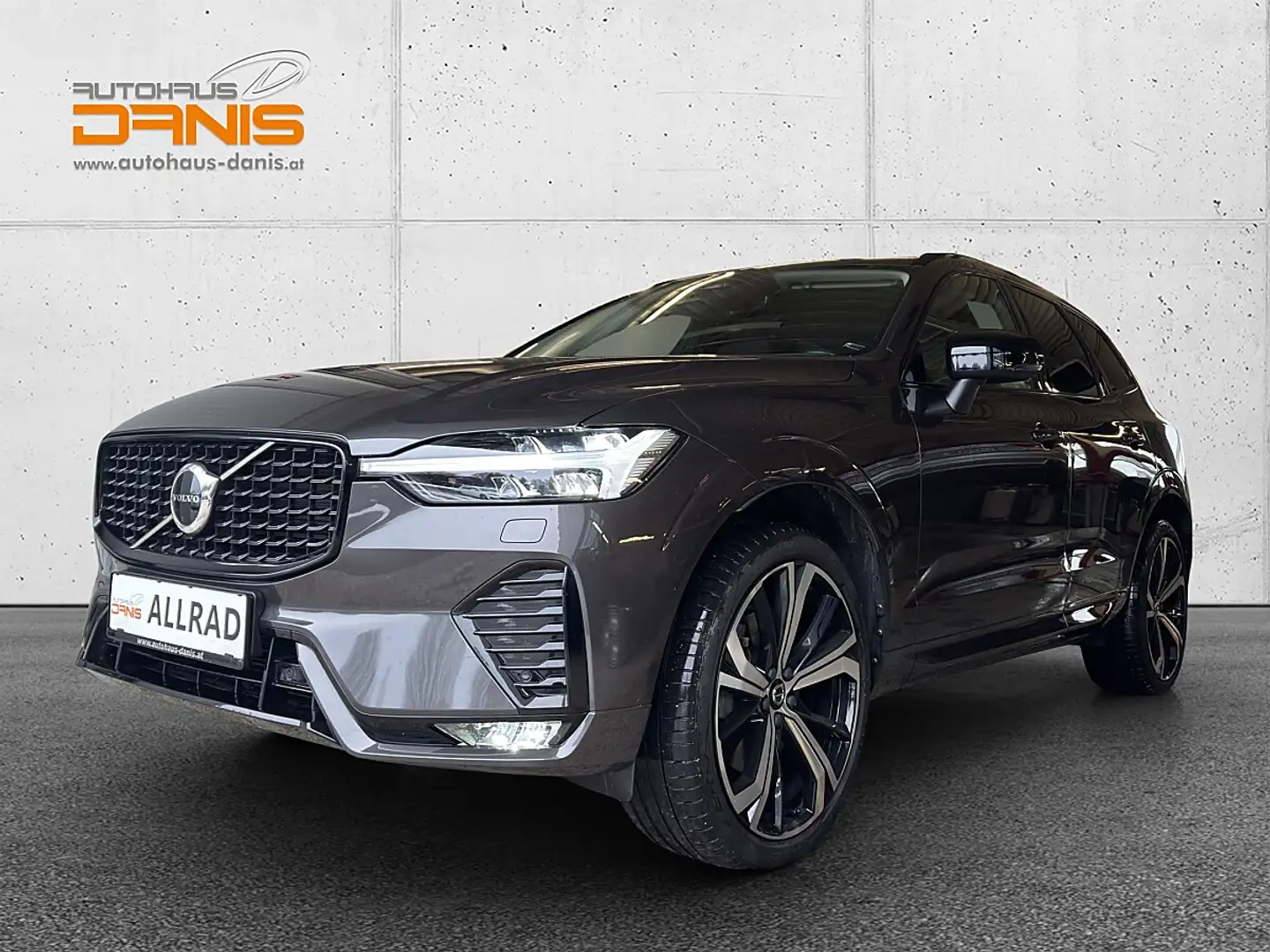 Volvo XC60 B4 Plus Dark AWD Aut. AHV/LED/H&K/Memory/ Schwarz - 1