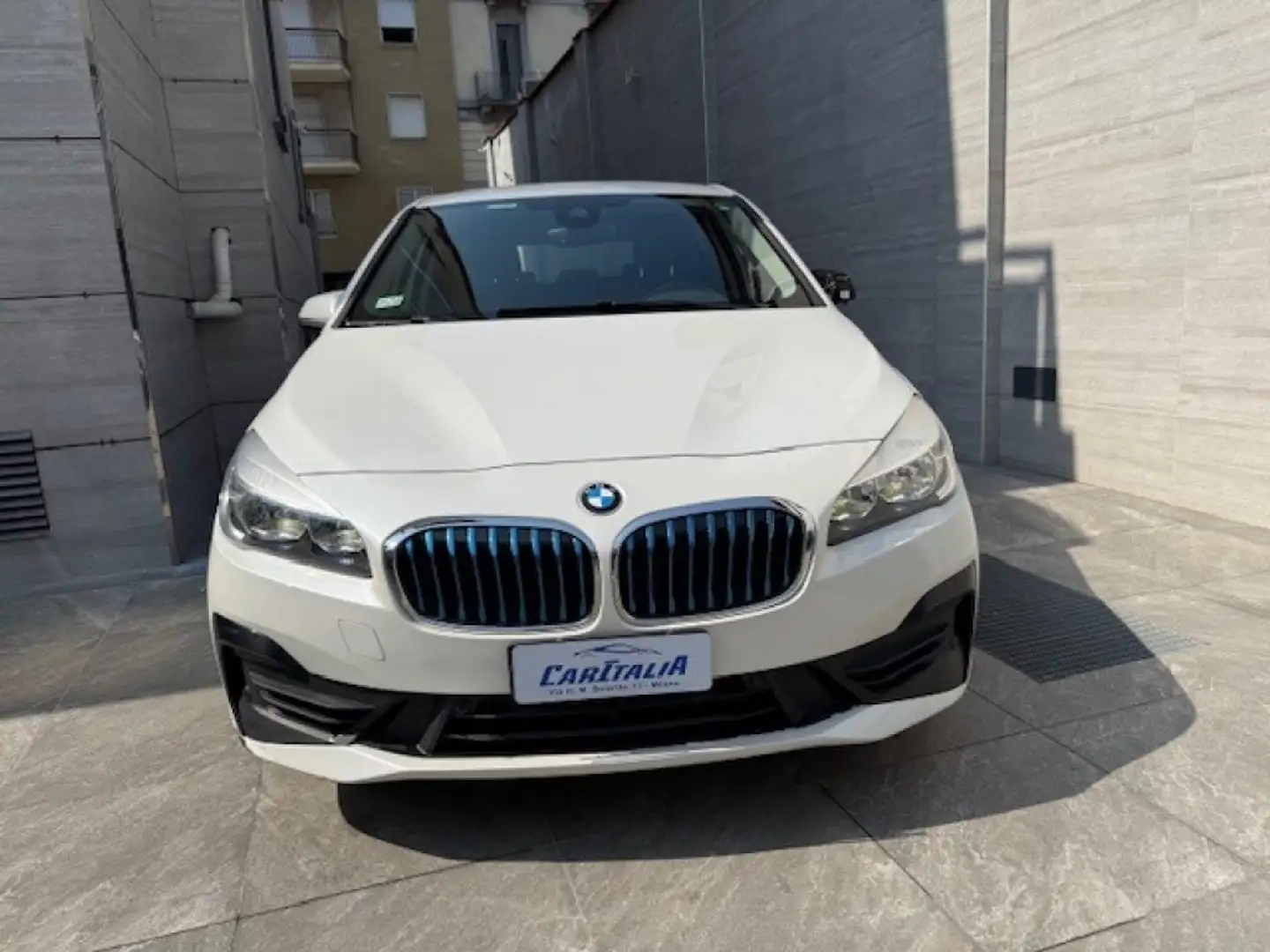 BMW 225 xe Active Tourer iPerformance Business aut. Bianco - 1