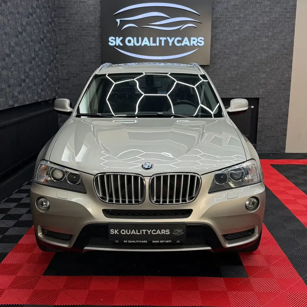 BMW X3 xDrive 20d Silber - 2