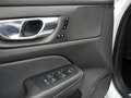 Volvo V60 T6 R-Design Recharge Plug-In Hybrid AWD Weiß - thumbnail 19