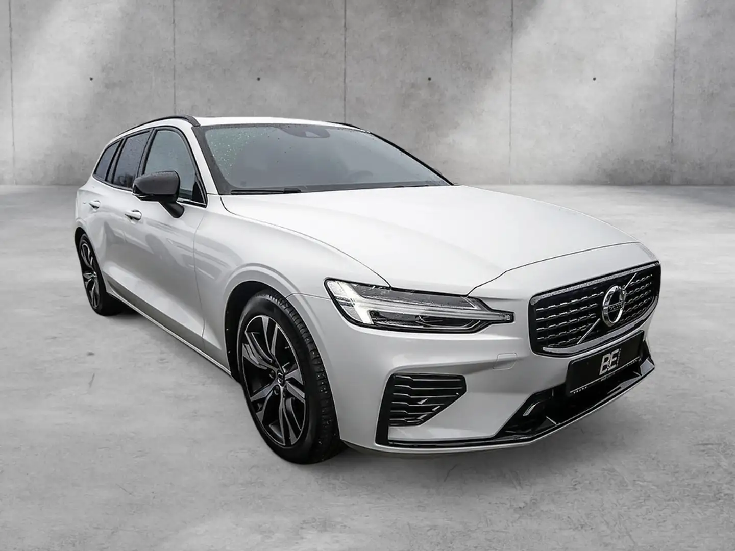 Volvo V60 T6 R-Design Recharge Plug-In Hybrid AWD Weiß - 2