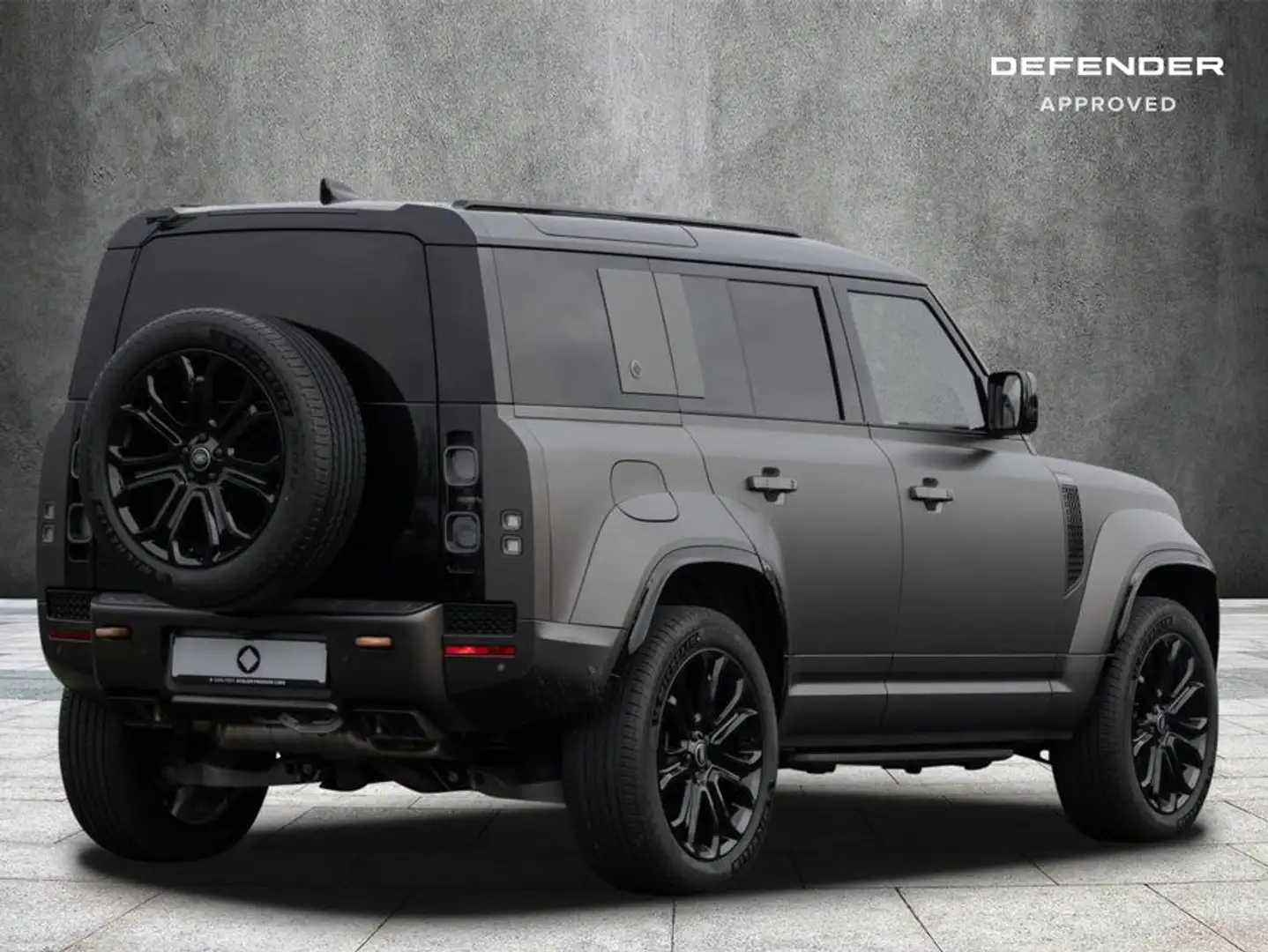 Land Rover Defender 110 P635 OCTA Grau - 2