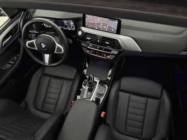 BMW X3 view 13