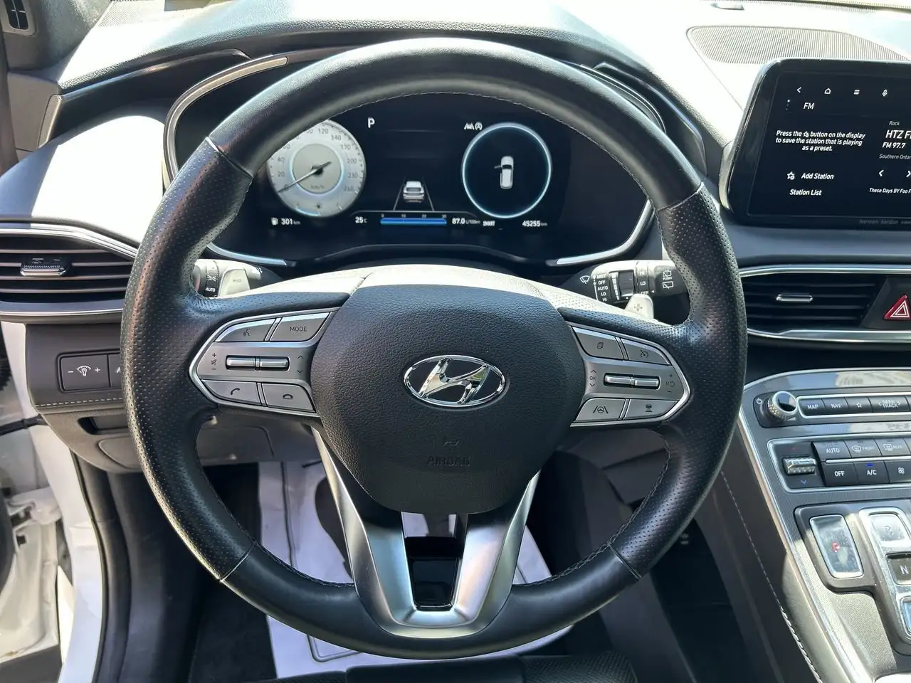 Hyundai SANTA FE снимка Hyundai SANTA FE
