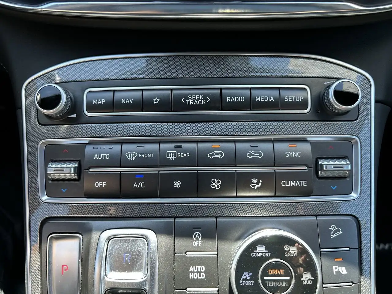 Hyundai SANTA FE снимка Hyundai SANTA FE