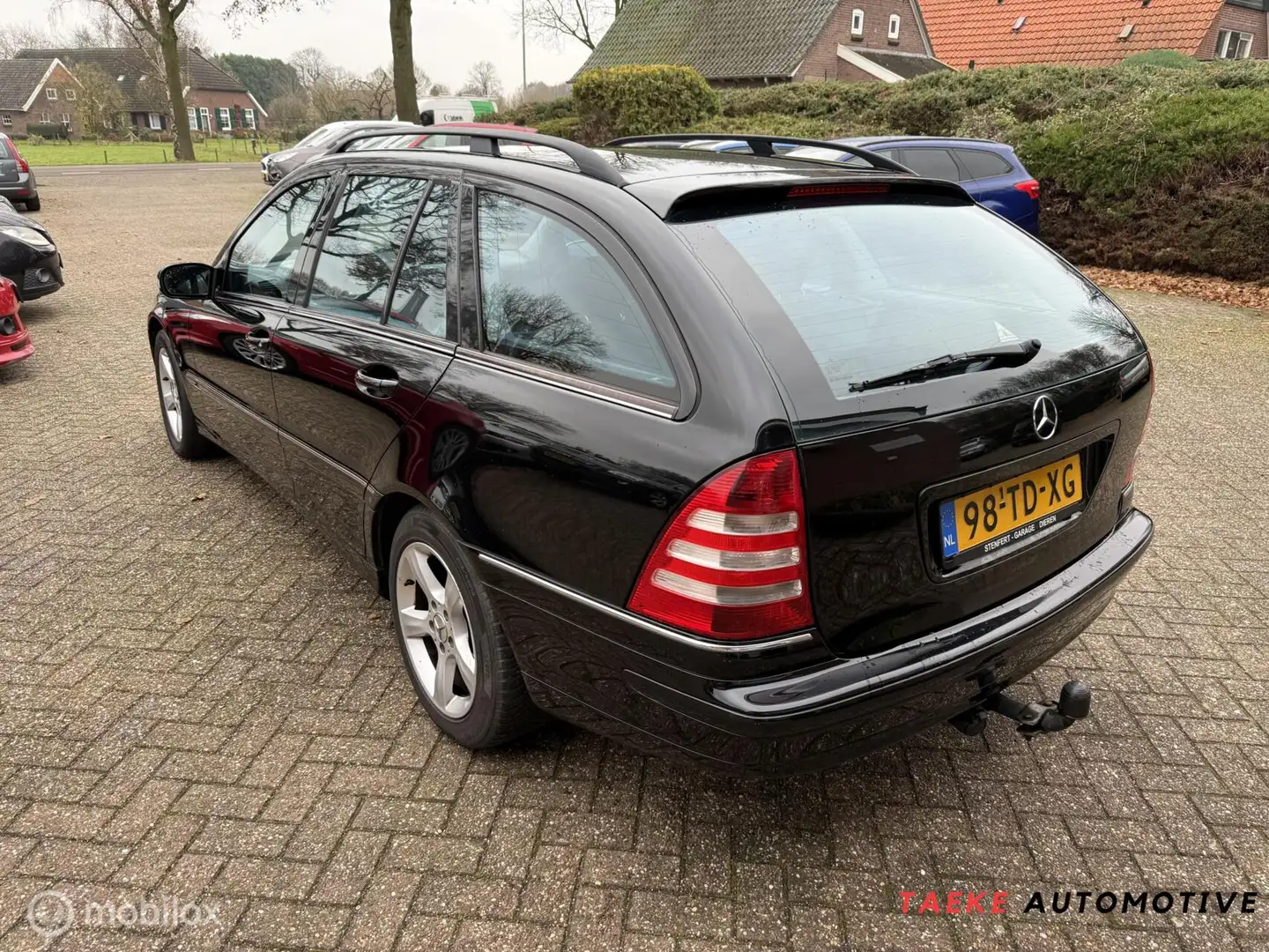 Mercedes-Benz C 220 Combi CDI Avantgarde Zwart - 2