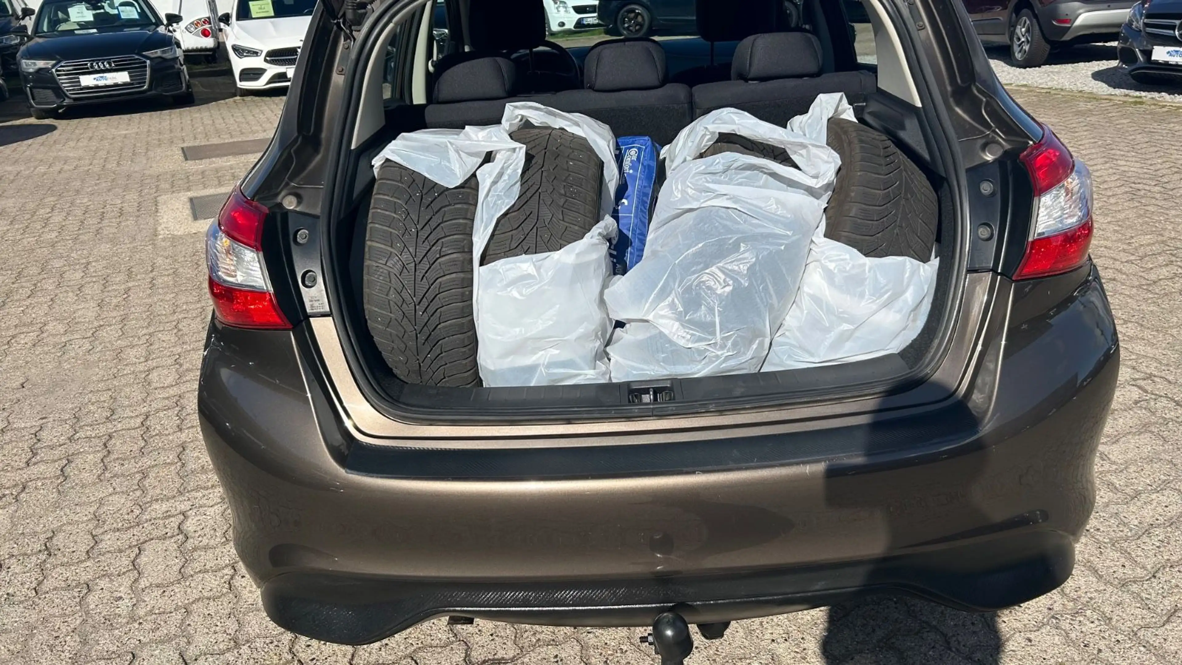Nissan Pulsar Acenta — photo 8