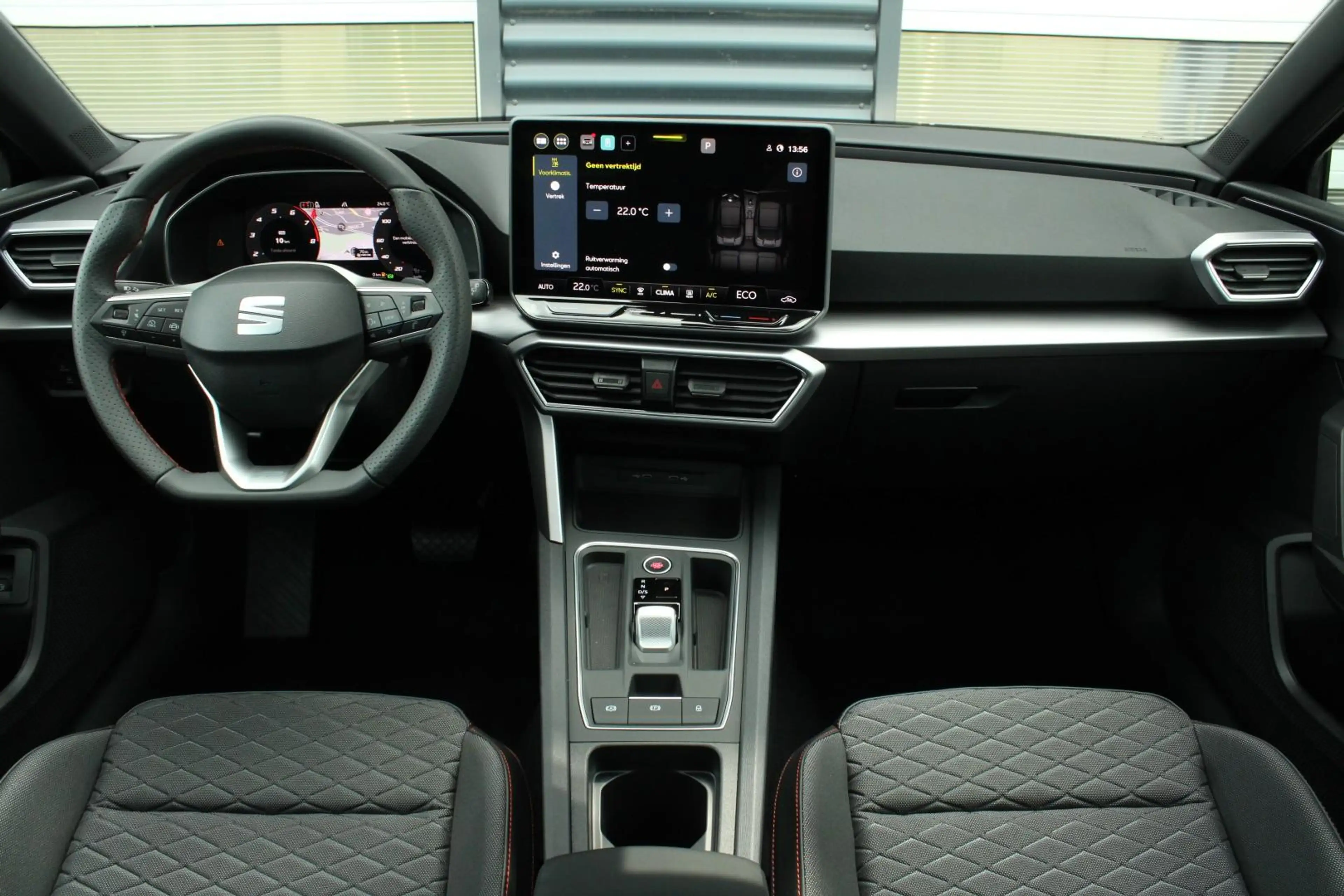 SEAT Leon e-Hybrid Sportstourer 1.5 TSI 204pk DSG FR Business | Panor — photo 5
