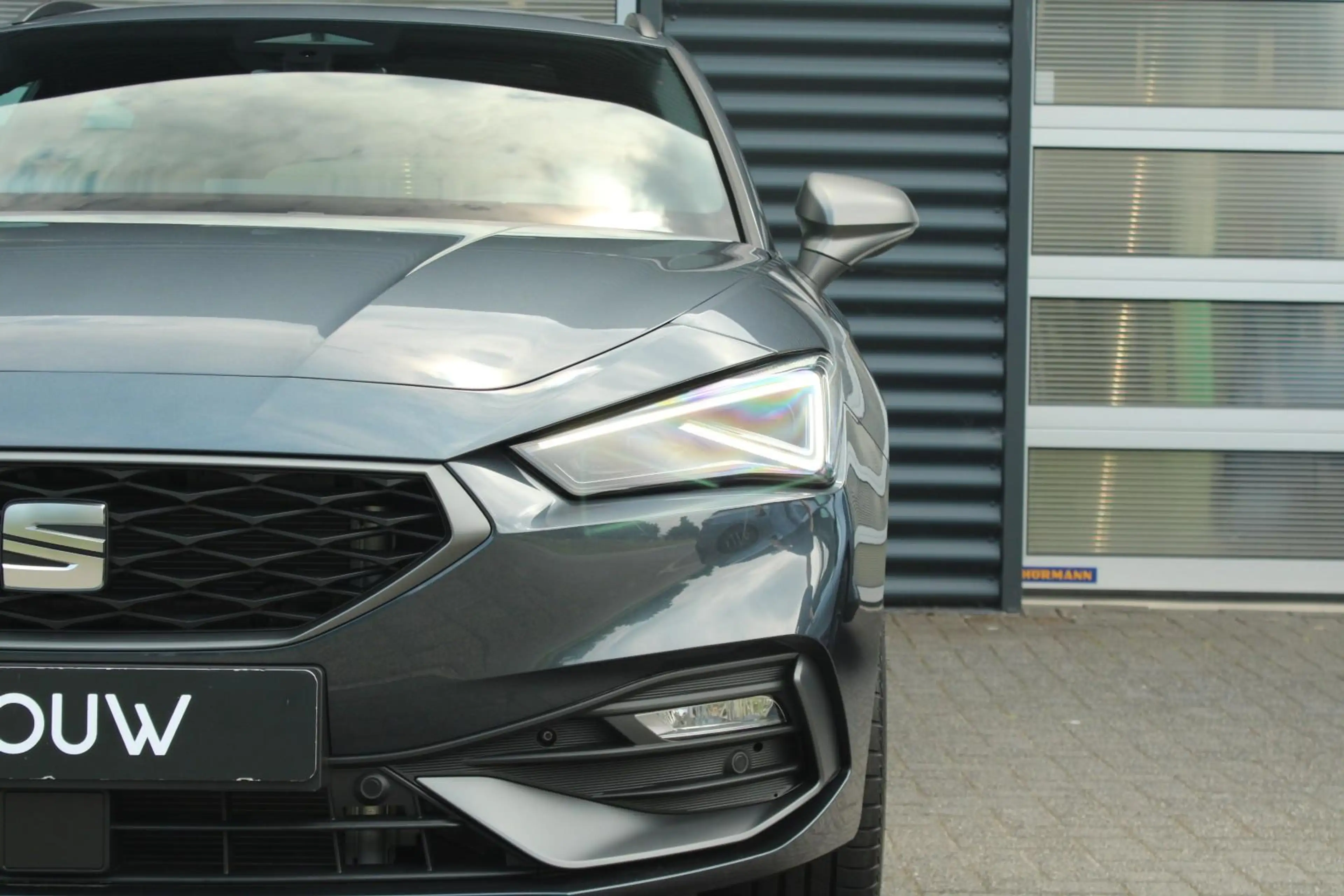 SEAT Leon e-Hybrid Sportstourer 1.5 TSI 204pk DSG FR Business | Panor — photo 10
