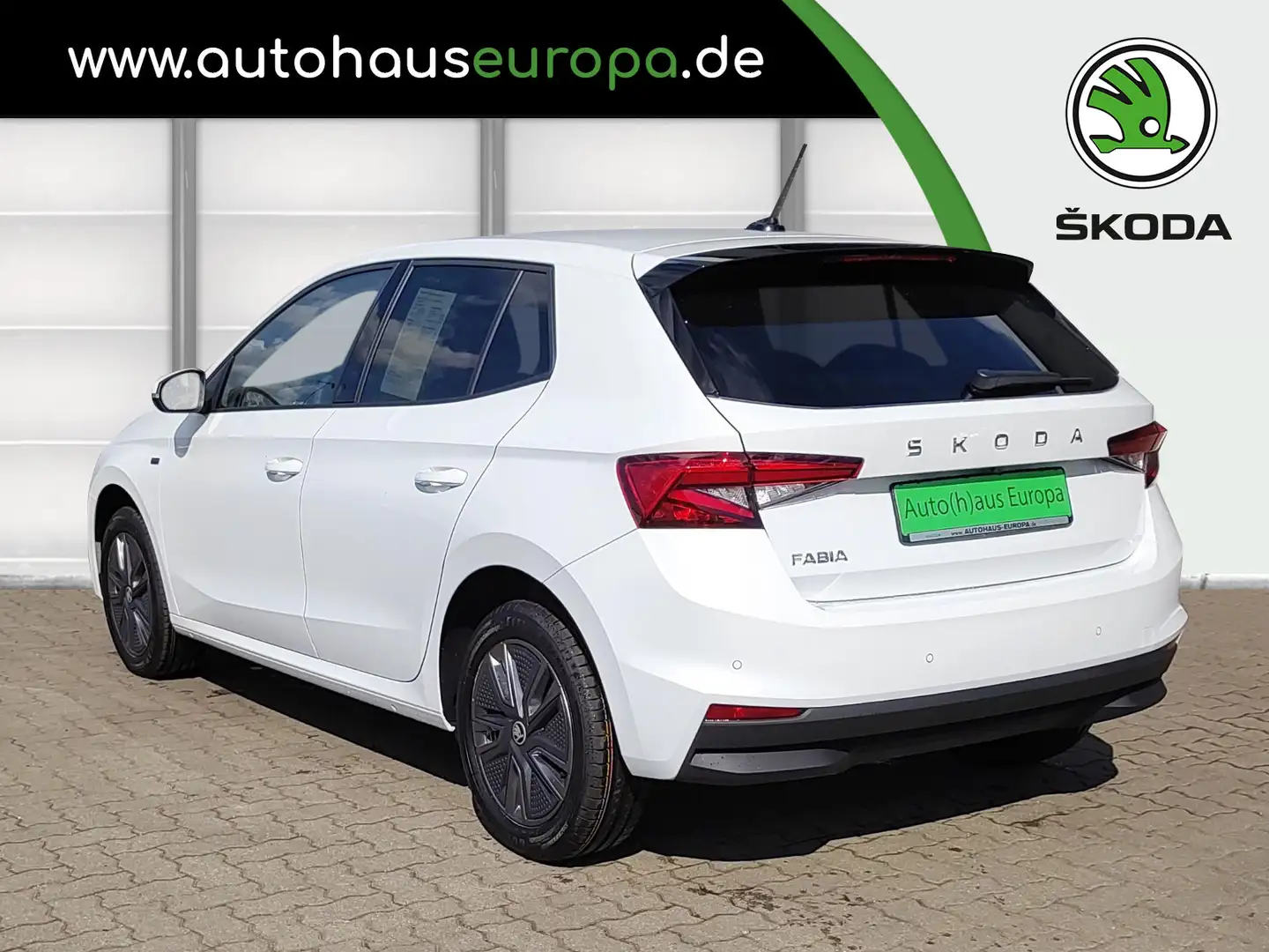 Skoda Fabia Tour 1.0 TSI DSG ACC210 NAVI WSS SHZ RFK LED Weiß - 2