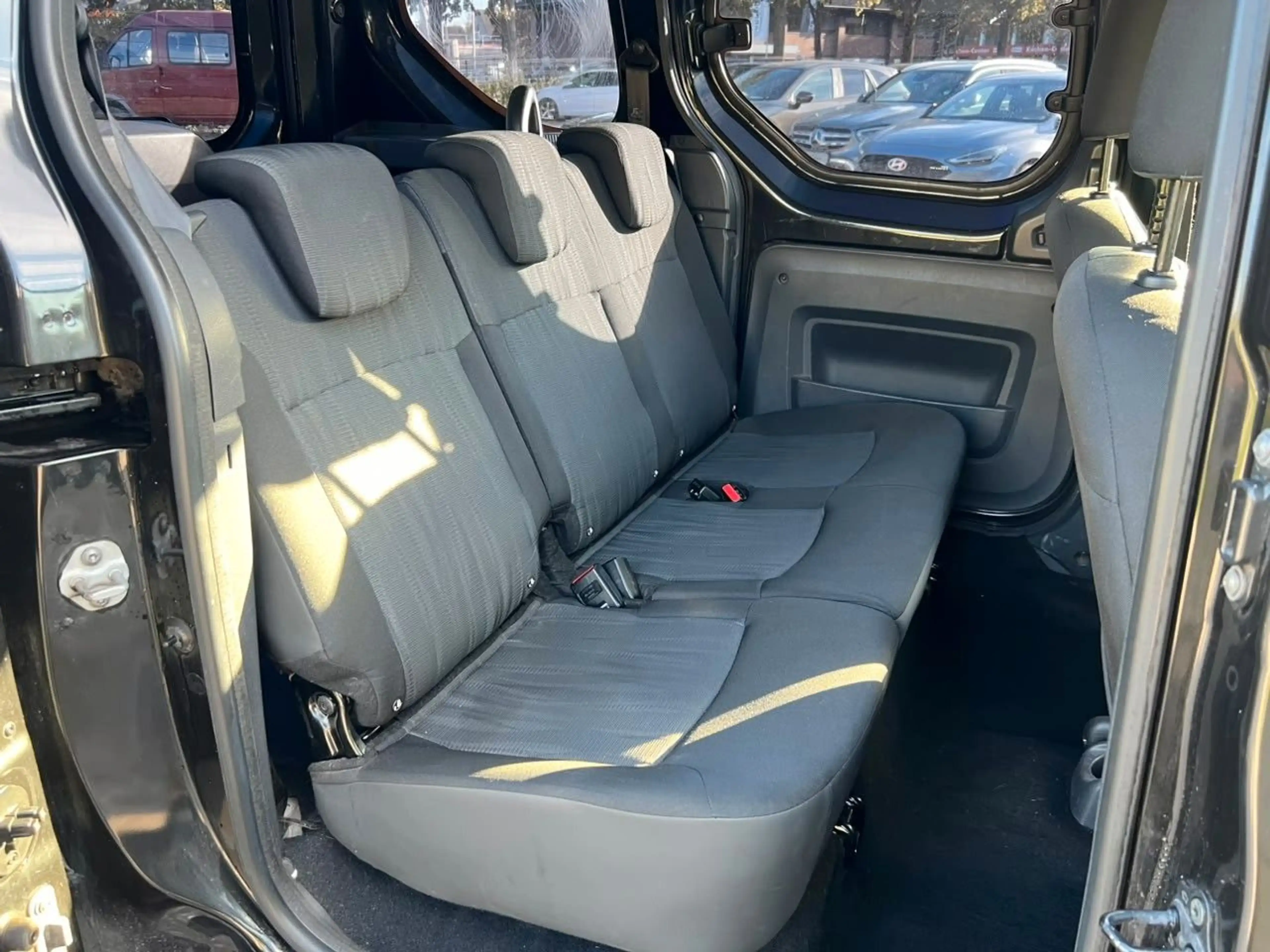 Dacia Dokker Laureate dCi 90 Navi Kamera AHK — photo 14