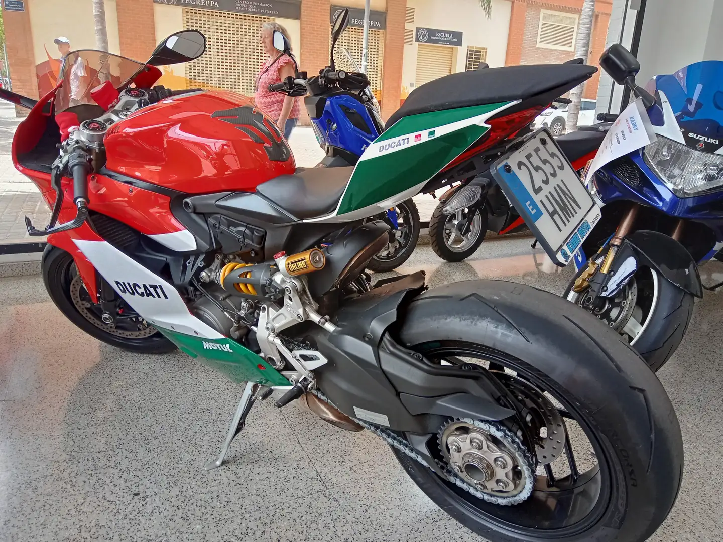 Ducati 1199 Panigale - 2
