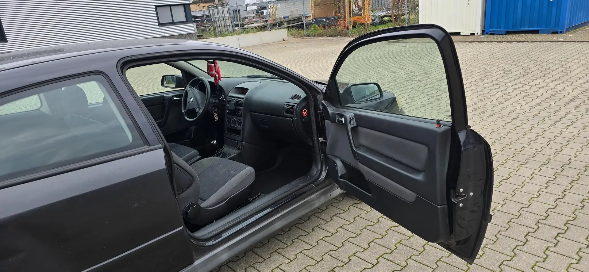 Opel Astra Astra 1.6 Njoy Zwart - 2