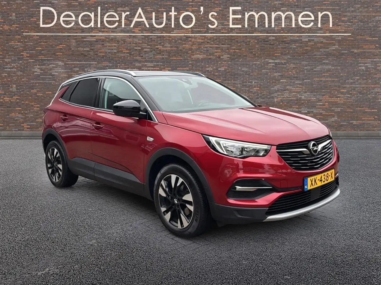 Opel Grandland X 1.2 130PK ECC LEDER NAVIGATIE LMV CRUISE Rood - 1