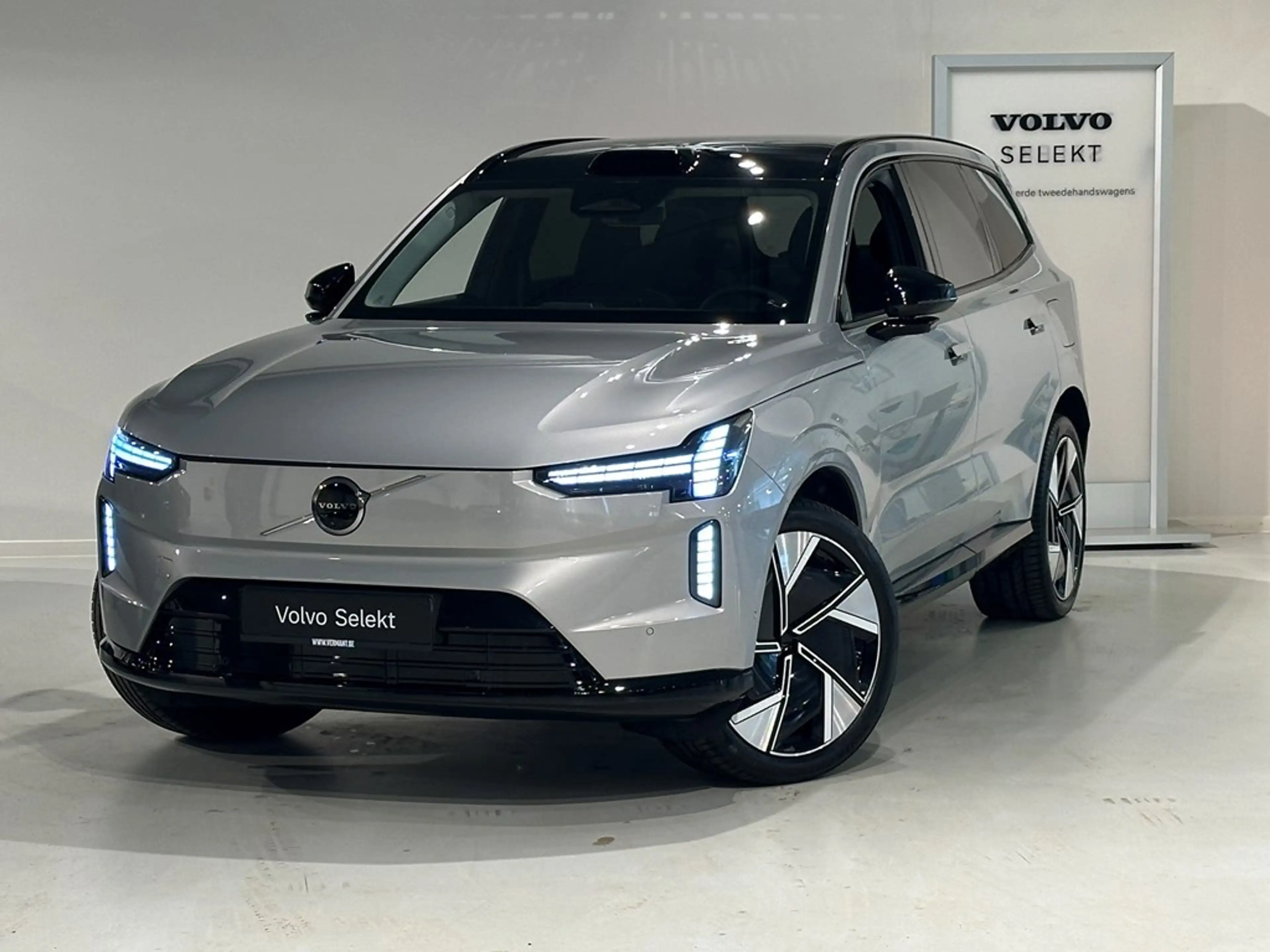 Volvo EX90 Twin Egine (4x4) Plus + electr trekhaak