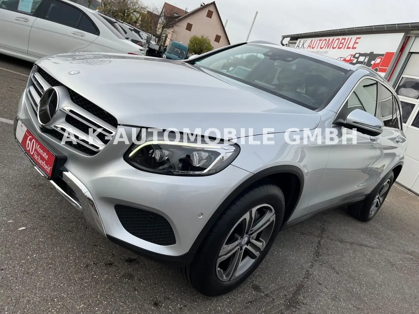 Mercedes-Benz GLC 250 4Matic*360°*ACC*LED*NAVI*SHZ* Grau - 1
