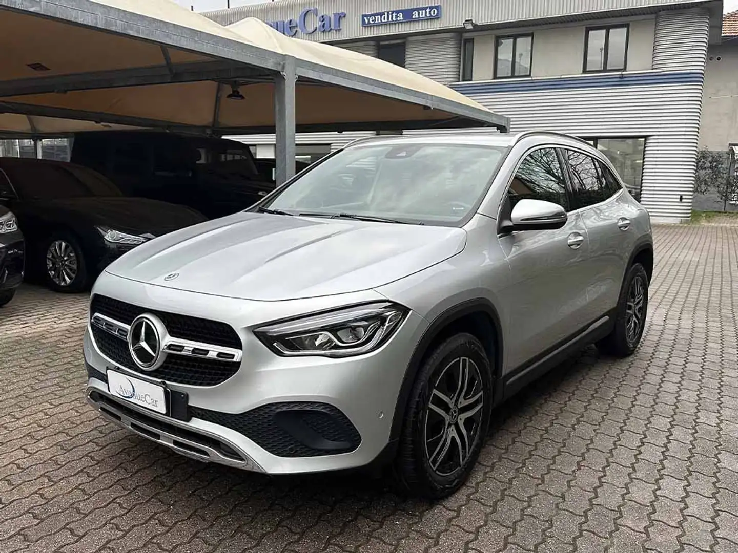 Mercedes-Benz GLA 180 d Sport Plus PELLE TELECAMERA POST. IVA ESPOSTA Срібний - 1