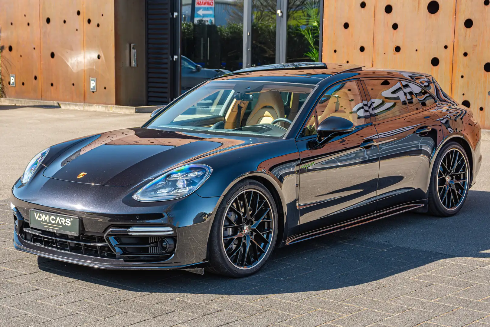 Porsche Panamera Sport Turismo 2.9 4 E-Hybrid Platinum Edition | 36 Zwart - 2