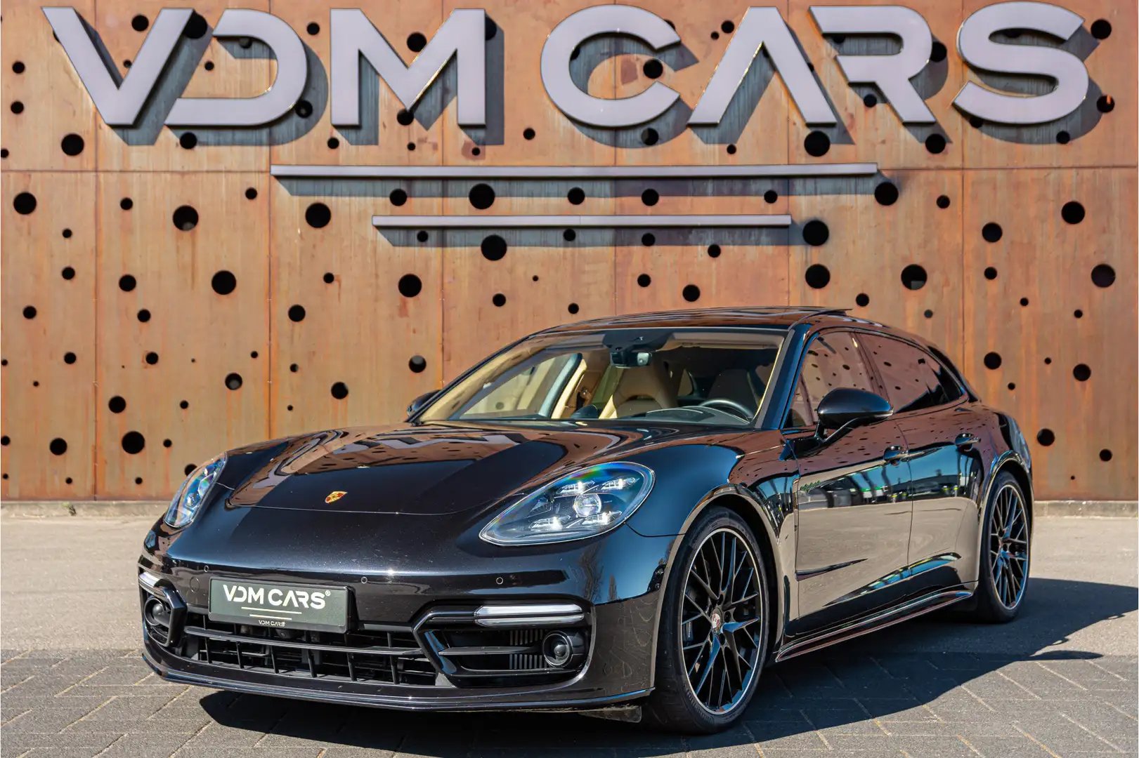 Porsche Panamera Sport Turismo 2.9 4 E-Hybrid Platinum Edition | 36 Zwart - 1